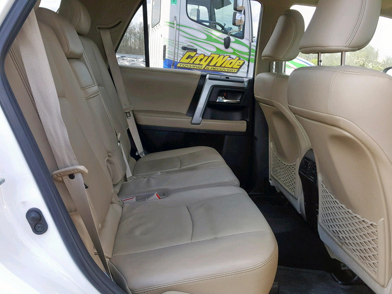 Photo 6 from auction – 2015 TOYOTA 4RUNNER SR with VIN JTEZU5JR9J5172551