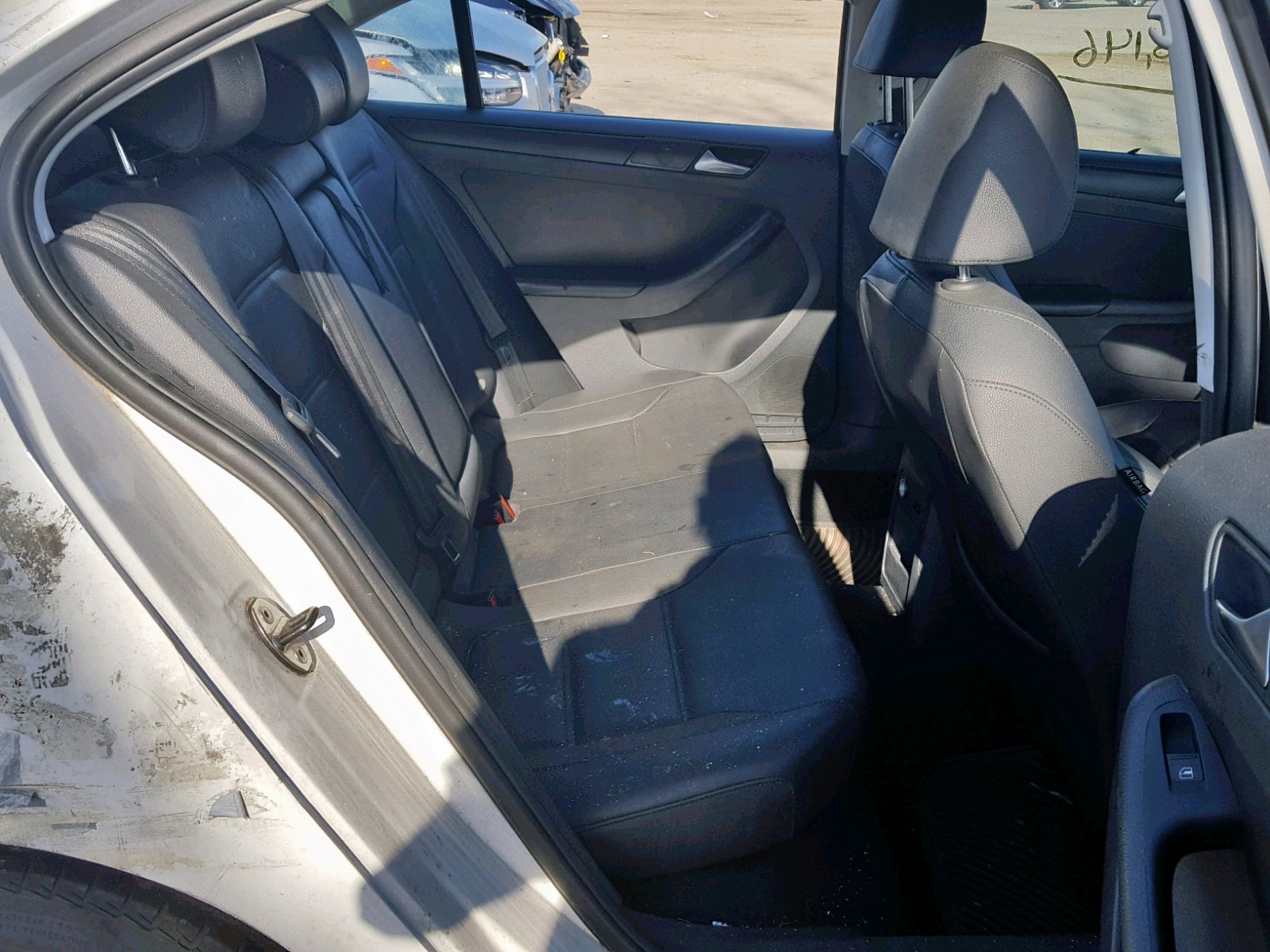 Photo 6 from auction – 2012 VOLKSWAGEN JETTA SE with VIN 3VWDP7AJ5CM342894
