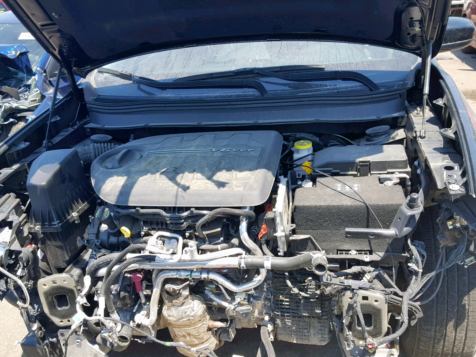 Photo 7 from auction – 2019 JEEP CHEROKEE L with VIN 1C4PJLCX7KD243306