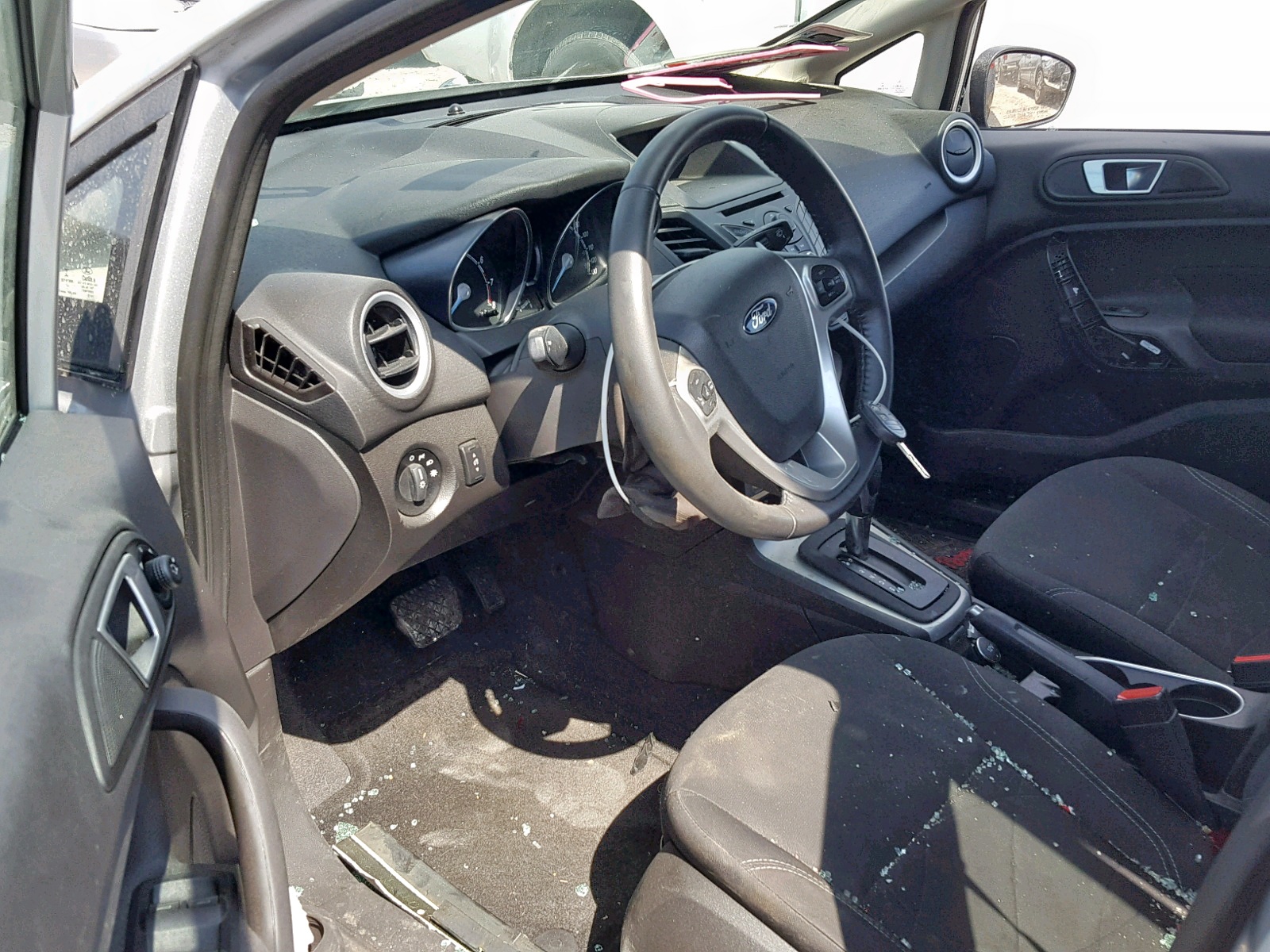 Photo 9 from auction – 2015 FORD FIESTA SE with VIN 3FADP4EJ8FM135860