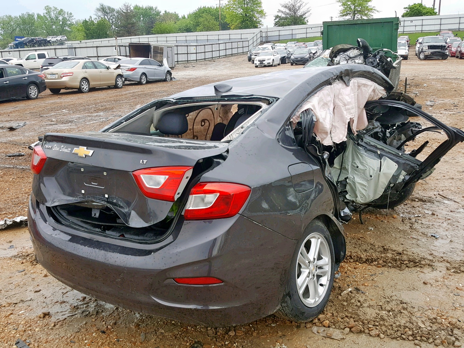 Photo 4 from auction – 2017 CHEVROLET CRUZE LT with VIN 1G1BE5SM1H7166708