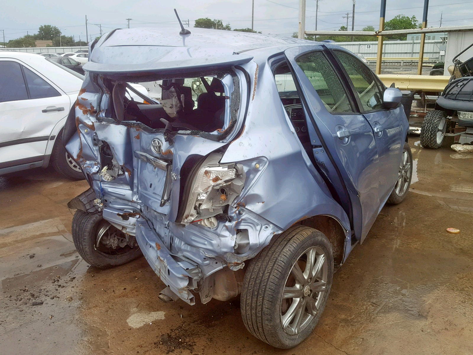 Photo 4 from auction – 2012 TOYOTA YARIS with VIN JTDKTUD31CD534441