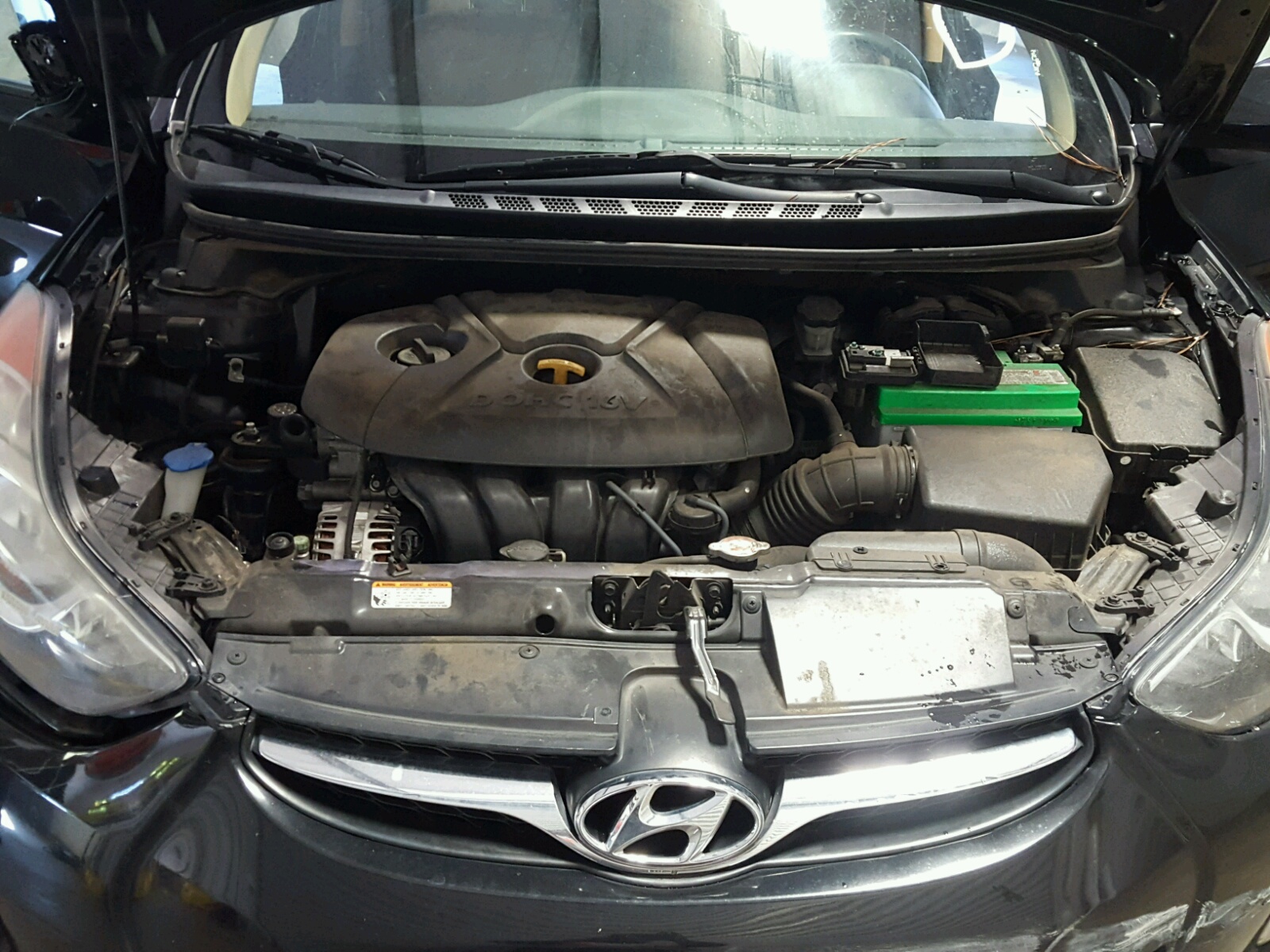 Photo 7 from auction – 2012 HYUNDAI ELANTRA with VIN 5NPDH4AE5CH117575