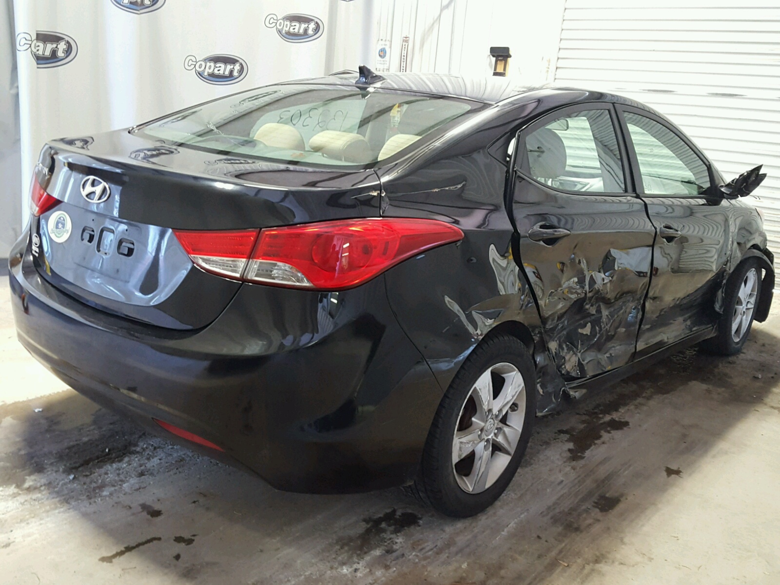 Photo 4 from auction – 2012 HYUNDAI ELANTRA with VIN 5NPDH4AE5CH117575