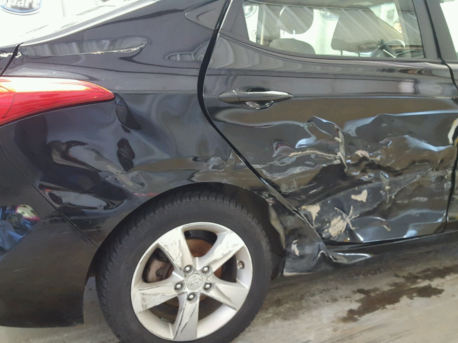 Photo 9 from auction – 2012 HYUNDAI ELANTRA with VIN 5NPDH4AE5CH117575