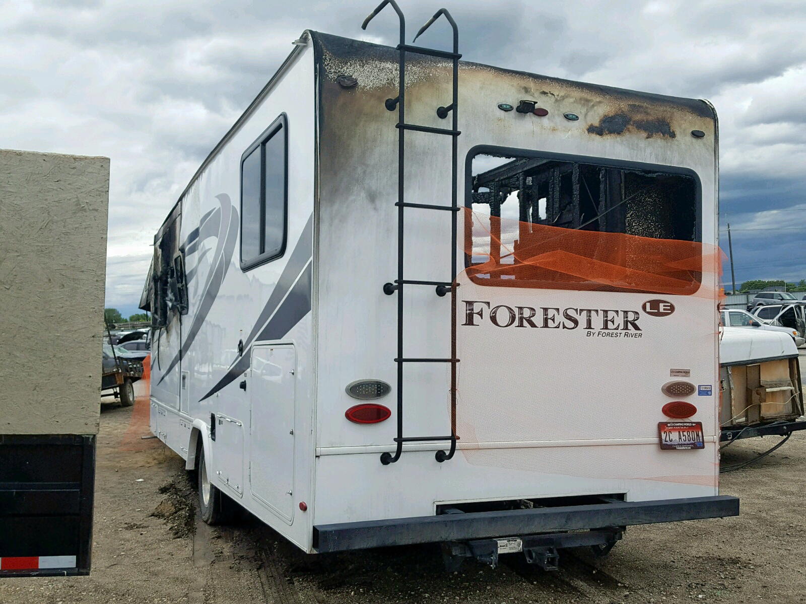 Photo 3 from auction – 2017 FORD ECONOLINE with VIN 1FDXE4FS7HDC15049