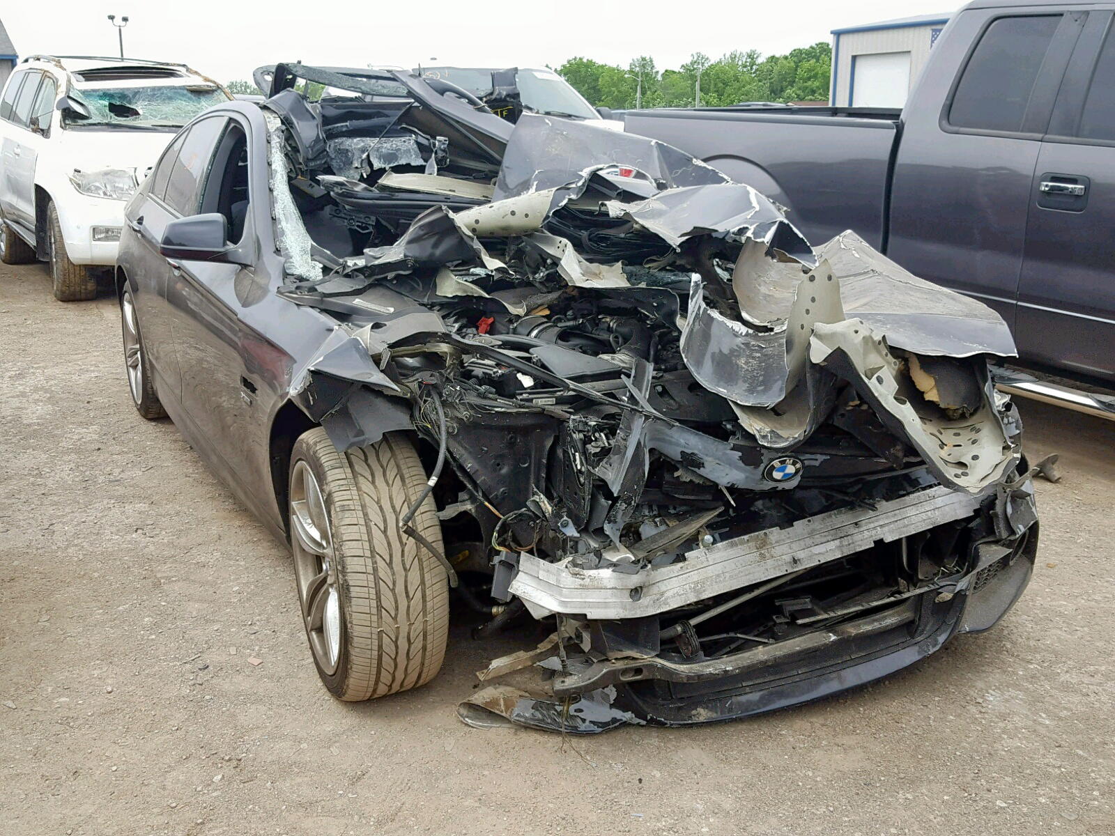 BMW 550 XI 2011 with VIN WBAFU9C52BC278052 - Photo from auction