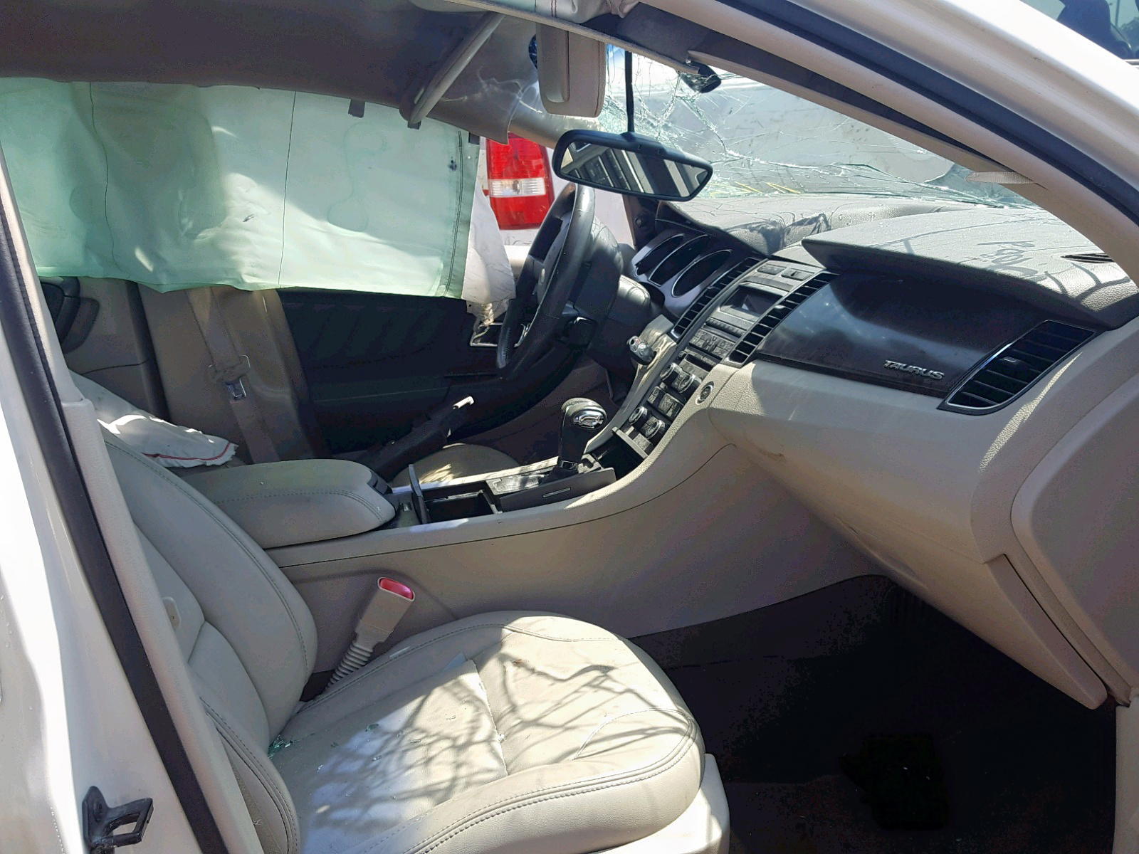 Photo 5 from auction – 2011 FORD TAURUS SEL with VIN 1FAHP2EWXBG120105