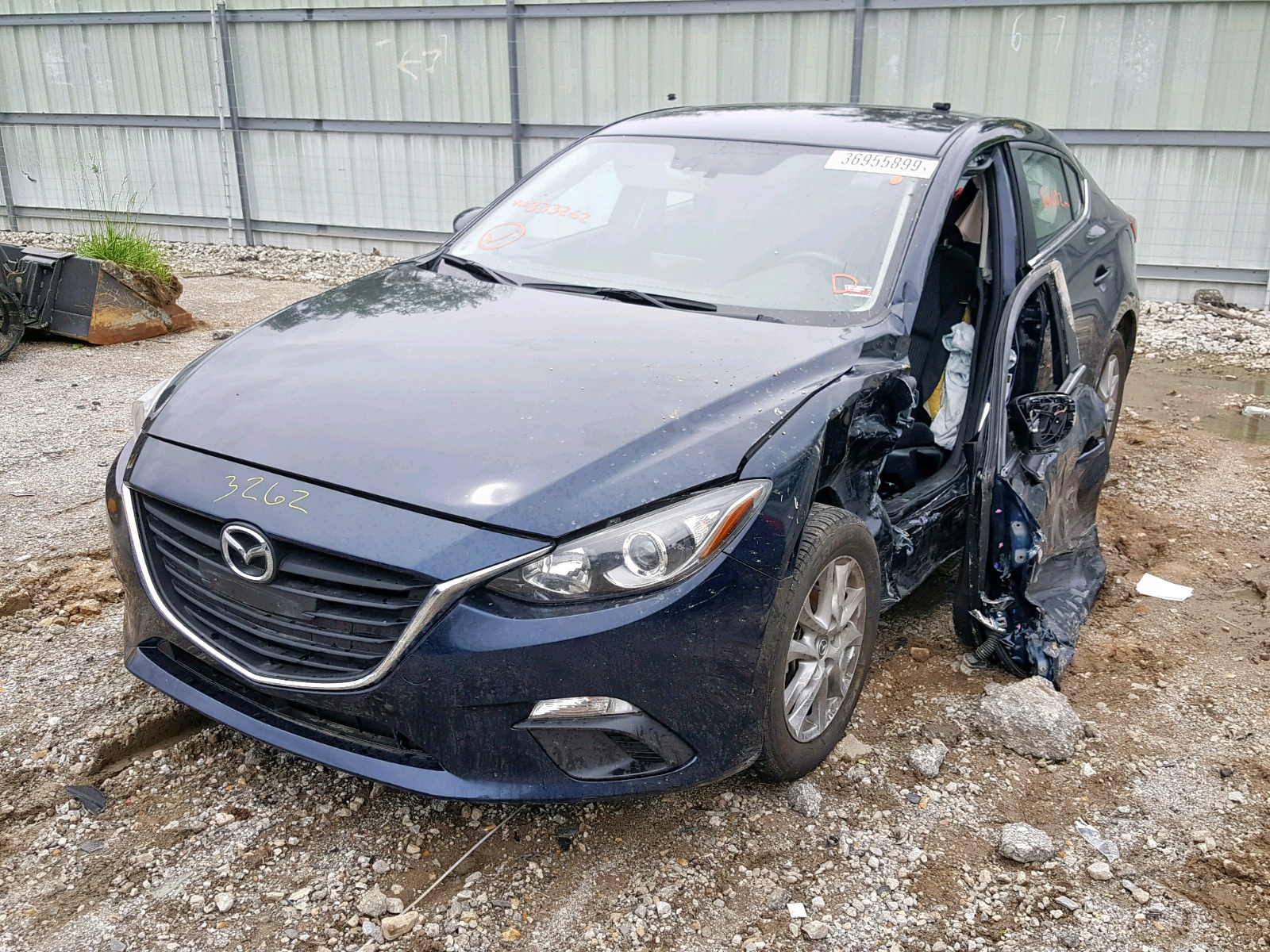 Photo 2 from auction – 2016 MAZDA 3 SPORT with VIN JM1BM1U77G1333262