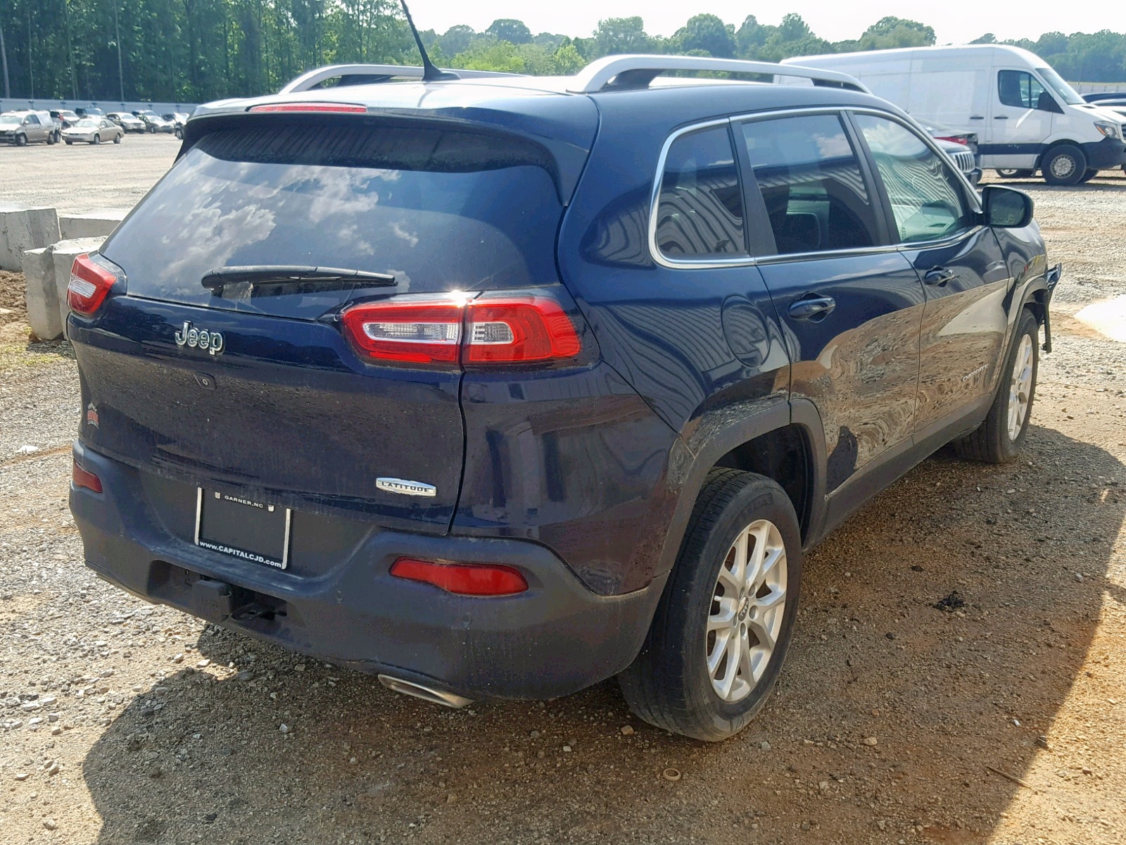 Photo 4 from auction – 2015 JEEP CHEROKEE L with VIN 1C4PJLCS2FW506428
