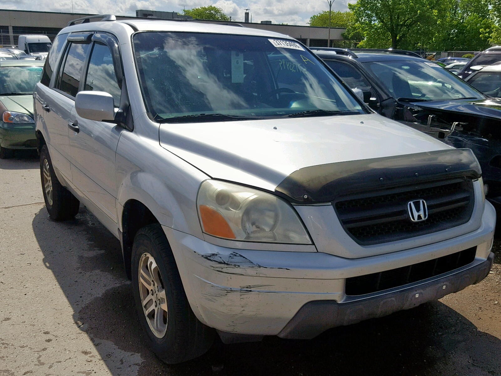 HONDA PILOT EXL 2004 with VIN 2HKYF185X4H512767 - Photo from auction