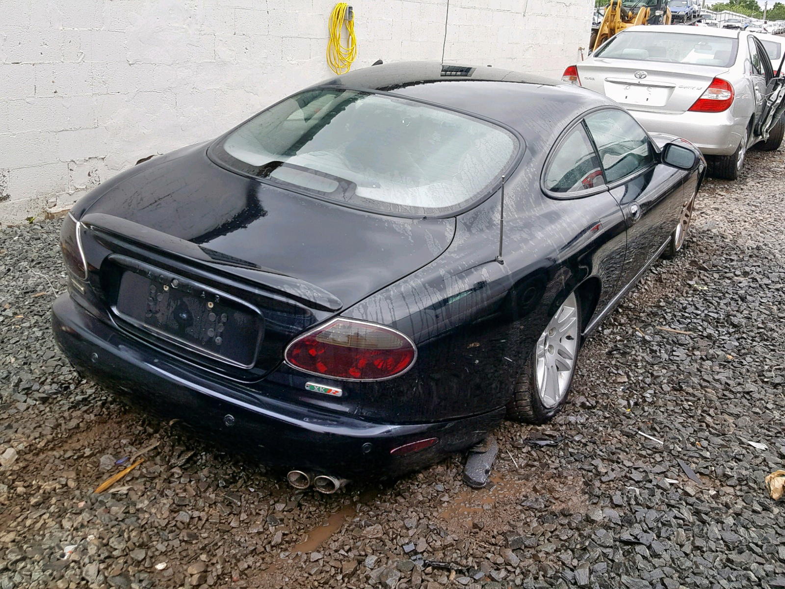 Photo 9 from auction – 2005 JAGUAR XKR with VIN SAJDA41B153A44167