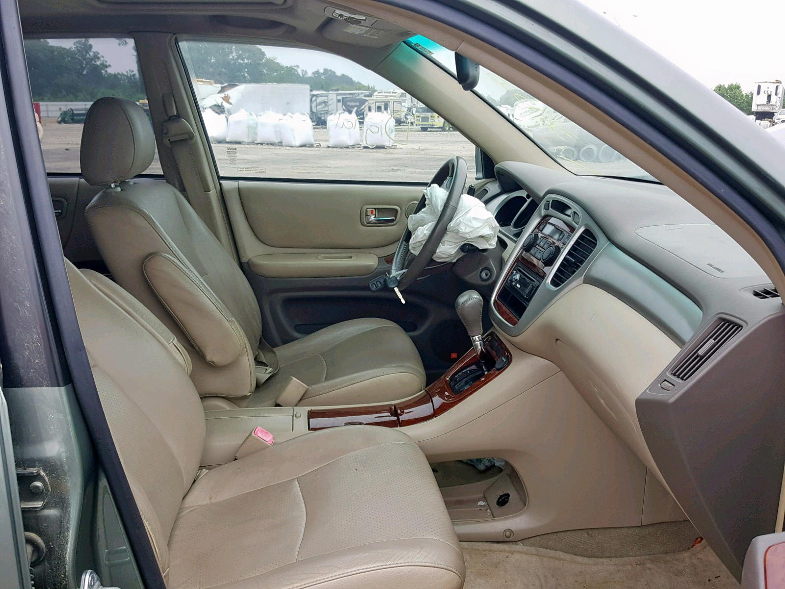 Photo 5 from auction – 2005 TOYOTA HIGHLANDER with VIN JTEDP21A350058476