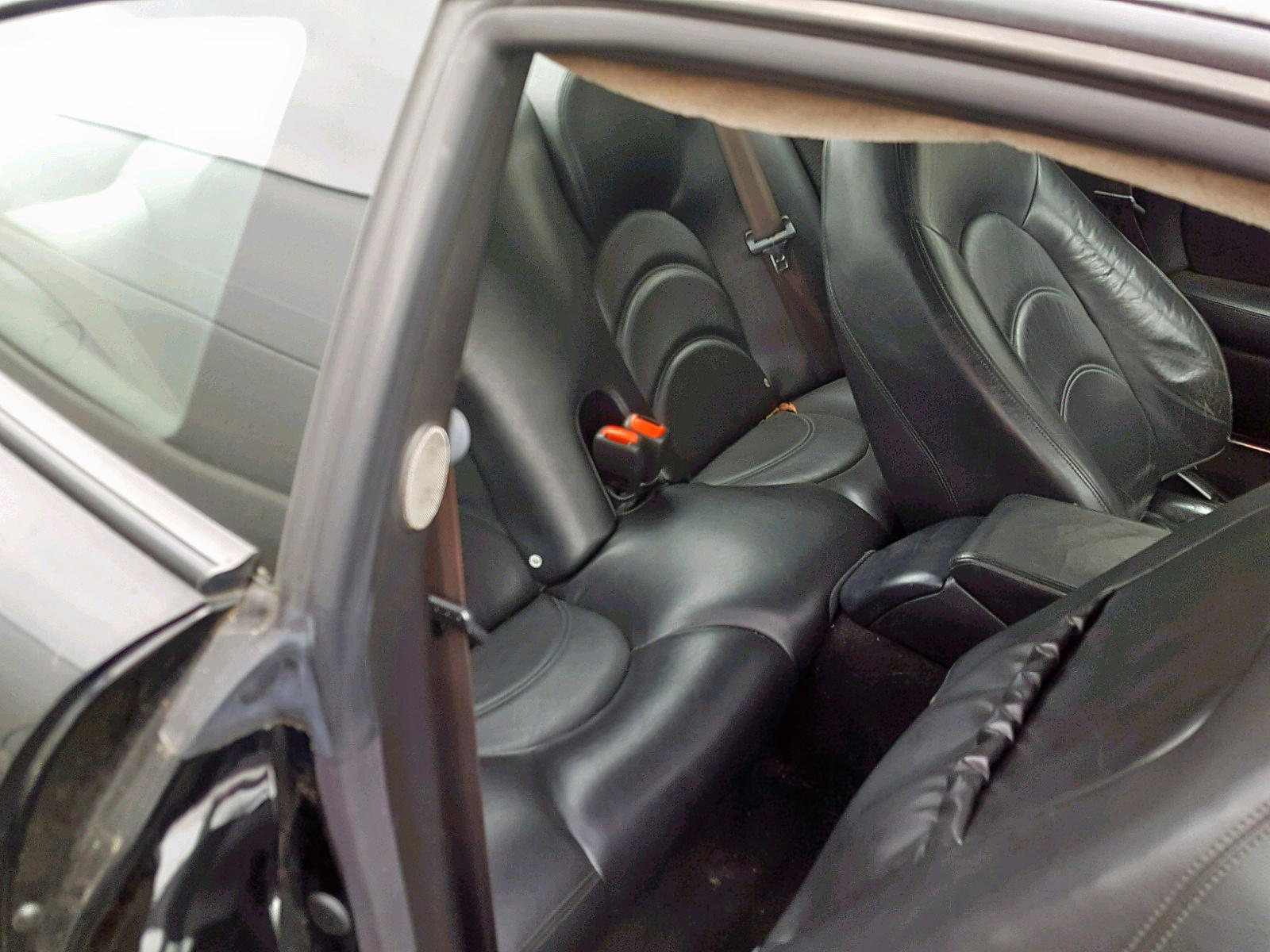 Photo 6 from auction – 2005 JAGUAR XKR with VIN SAJDA41B153A44167