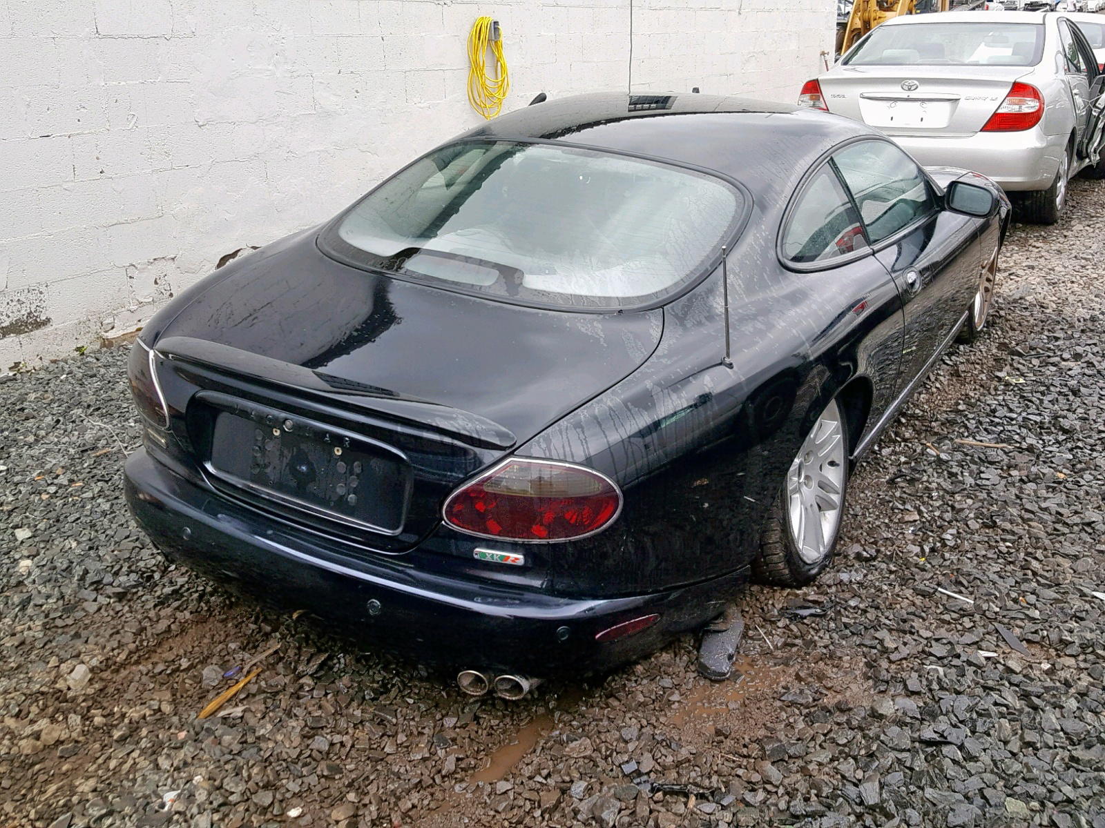Photo 4 from auction – 2005 JAGUAR XKR with VIN SAJDA41B153A44167