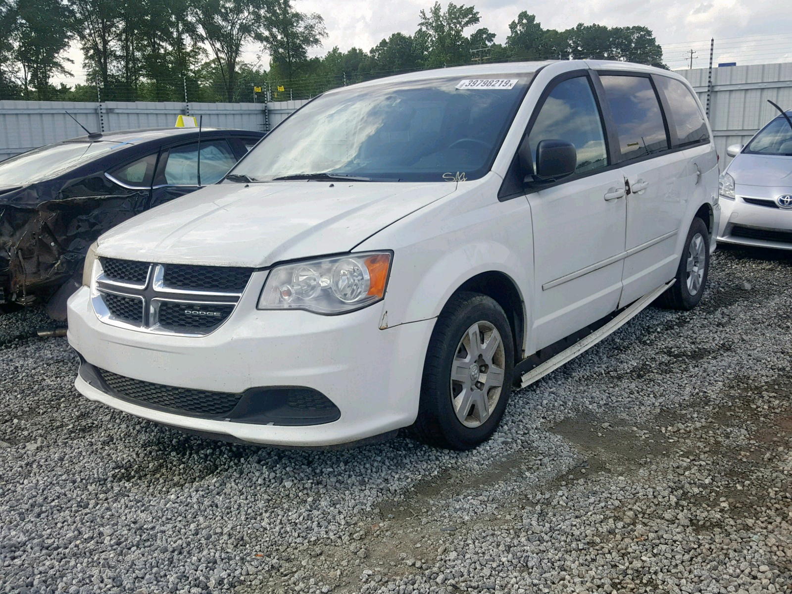 Photo 2 from auction – 2011 DODGE GRAND CARA with VIN 2D4RN4DG0BR614484