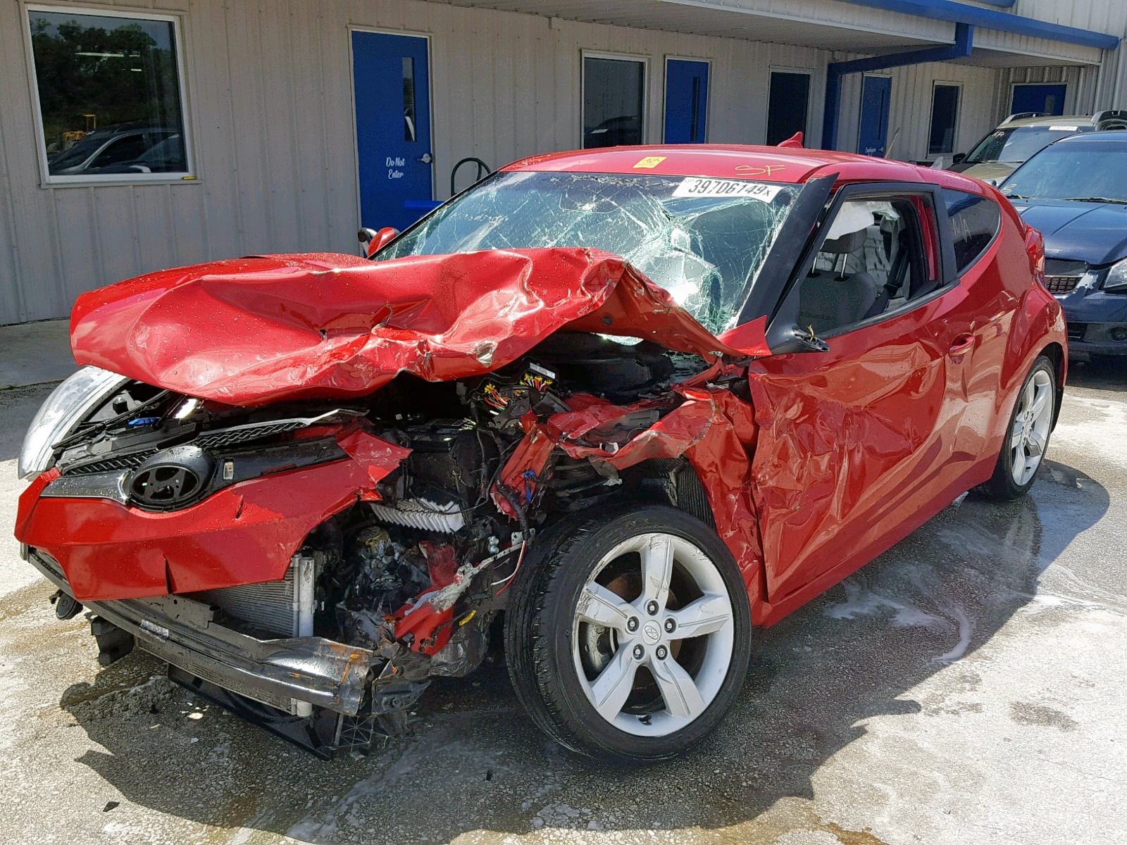 Photo 2 from auction – 2013 HYUNDAI VELOSTER with VIN KMHTC6AD9DU145413
