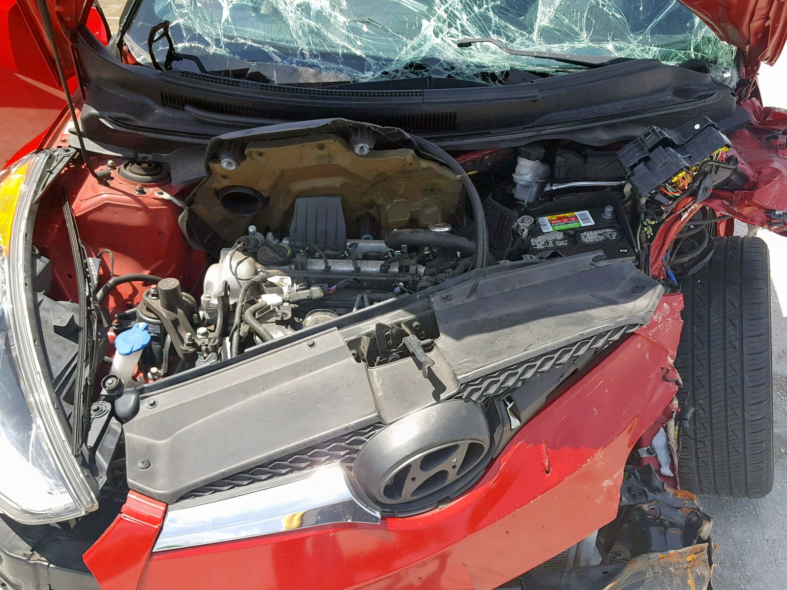 Photo 7 from auction – 2013 HYUNDAI VELOSTER with VIN KMHTC6AD9DU145413