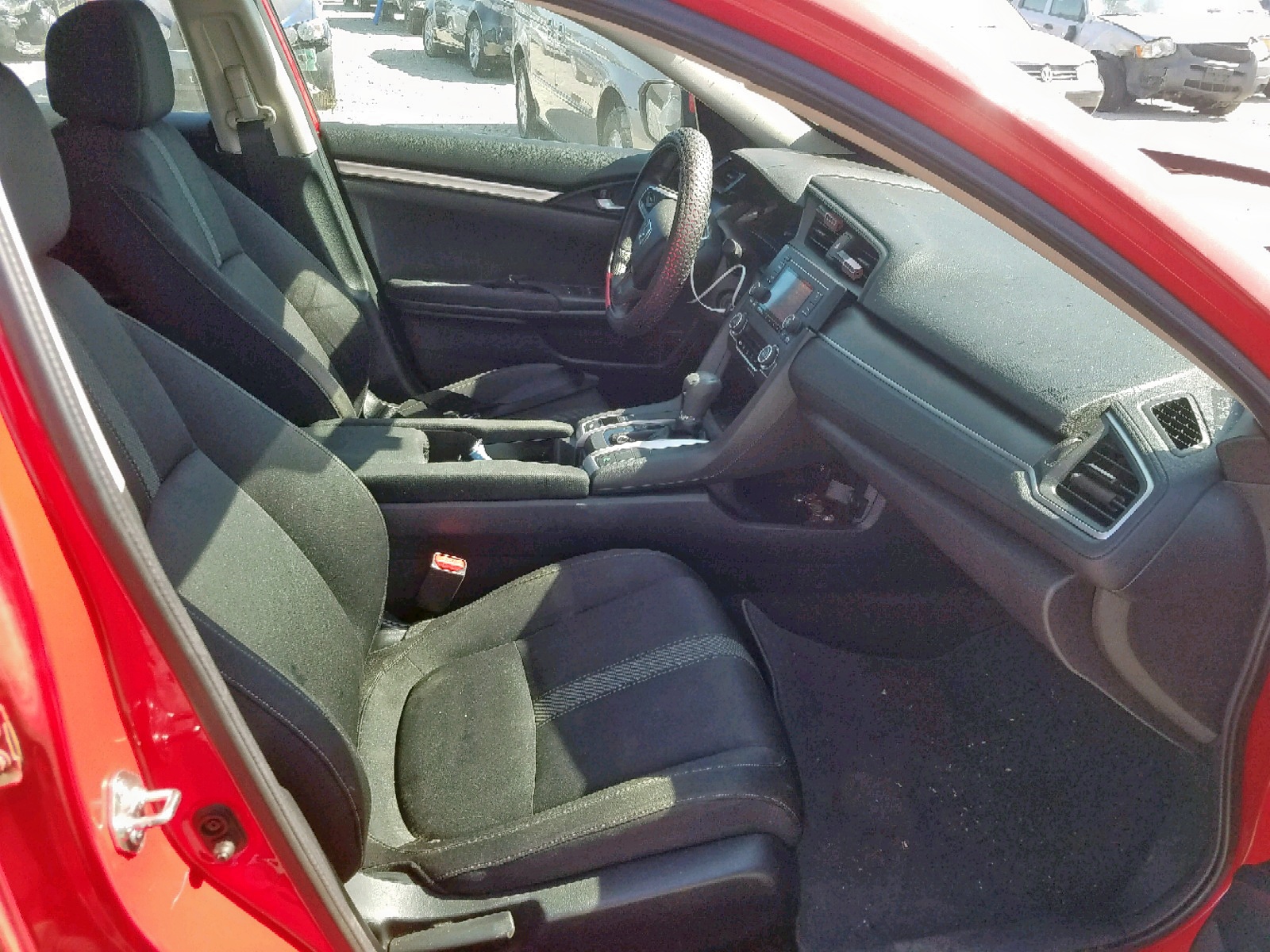 Photo 5 from auction – 2016 HONDA CIVIC LX with VIN 2HGFC2F51GH547463