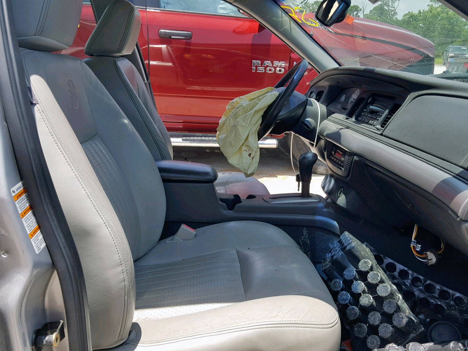 Photo 5 from auction – 2004 MERCURY MARAUDER with VIN 2MEHM79V34X612858
