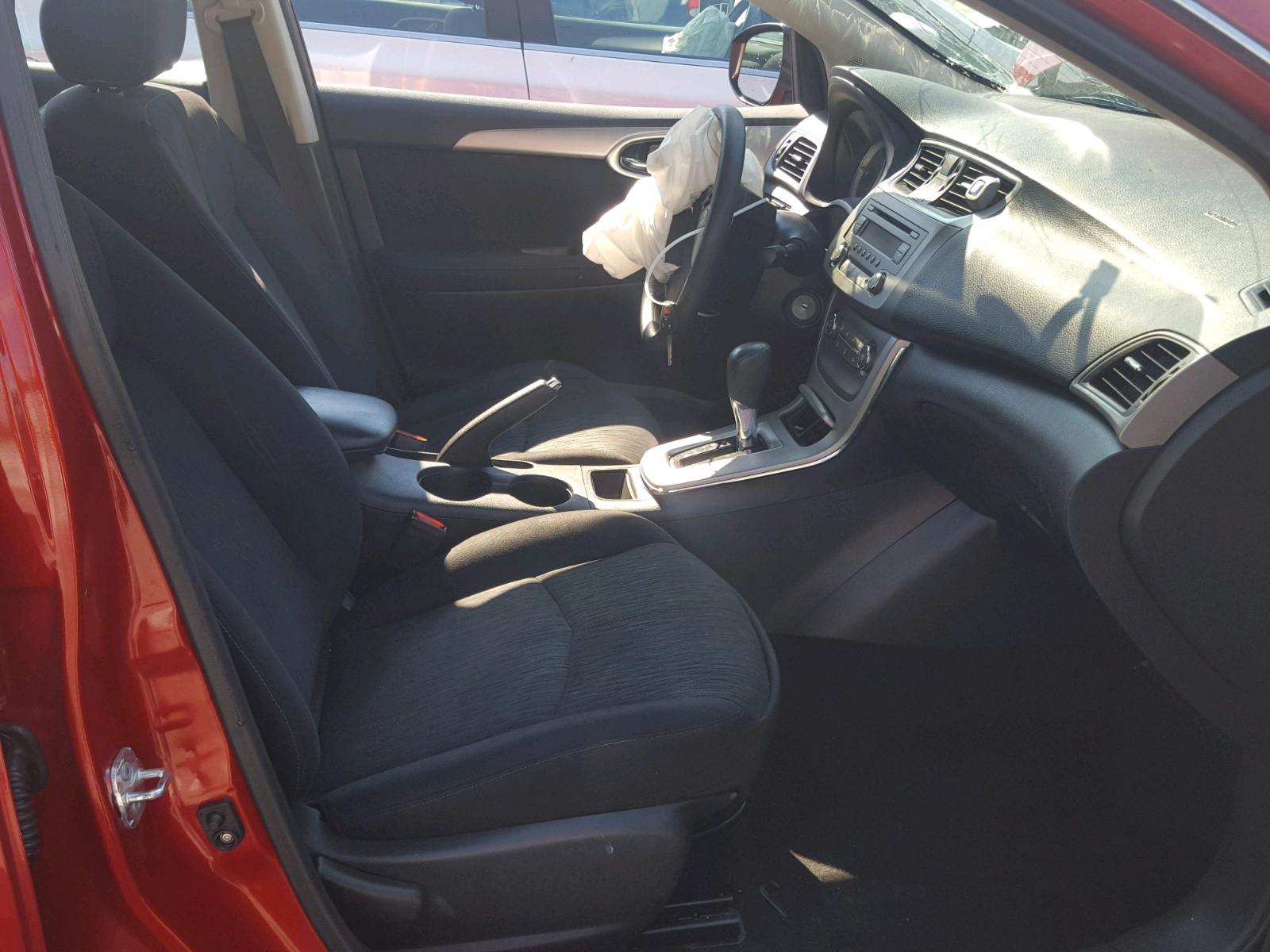 Photo 5 from auction – 2014 NISSAN SENTRA S with VIN 3N1AB7AP6EL638043