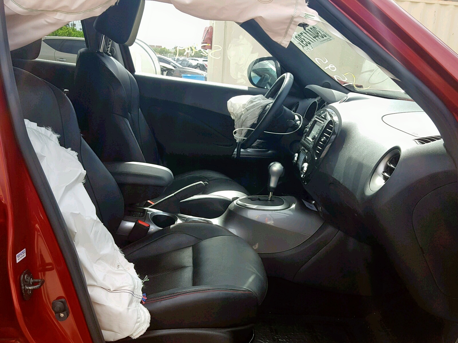 Photo 5 from auction – 2014 NISSAN JUKE S with VIN JN8AF5MR3ET361595