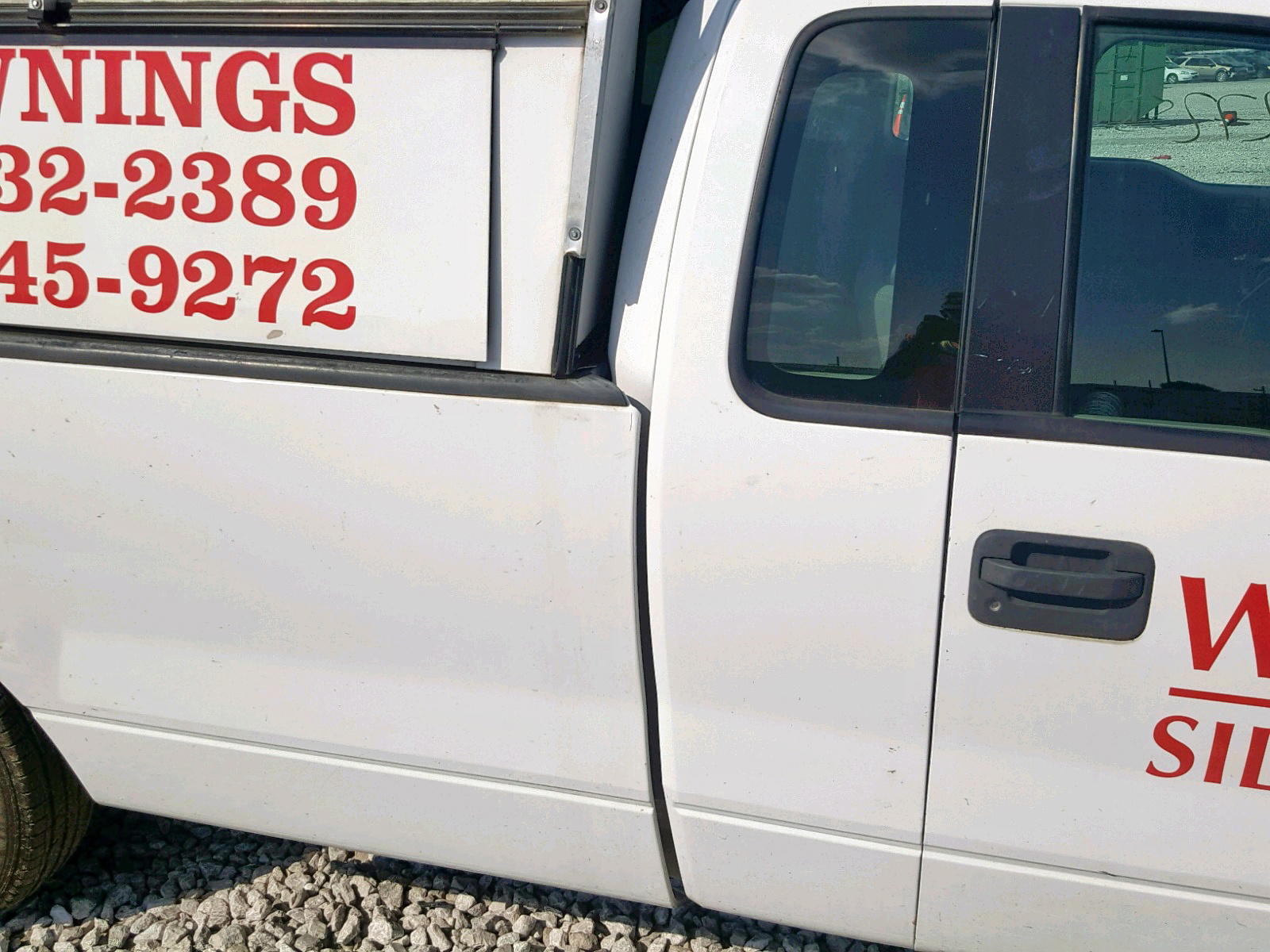 Photo 6 from auction – 2005 FORD F150 with VIN 1FTRF12205NA56119