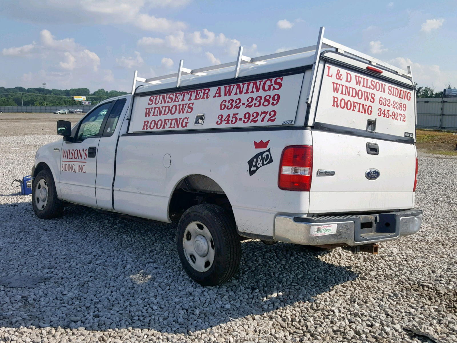 Photo 3 from auction – 2005 FORD F150 with VIN 1FTRF12205NA56119