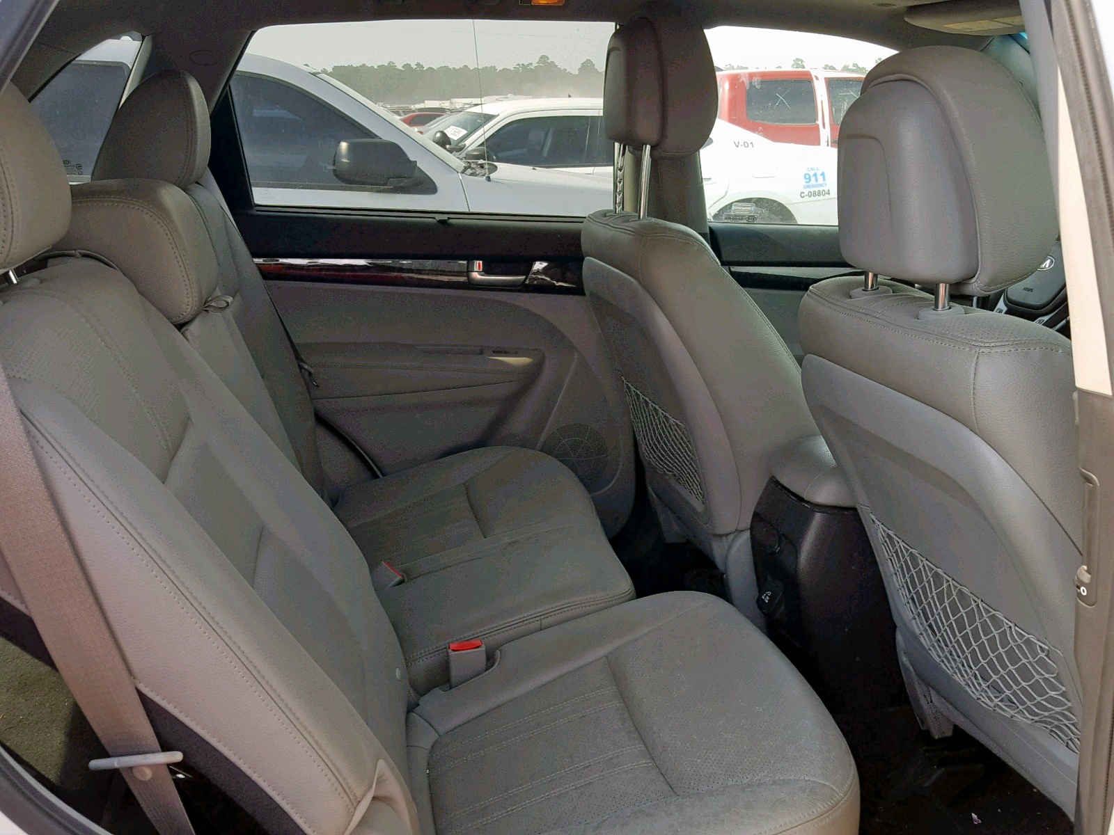 Photo 6 from auction – 2014 KIA SORENTO SX with VIN 5XYKW4A77EG445606