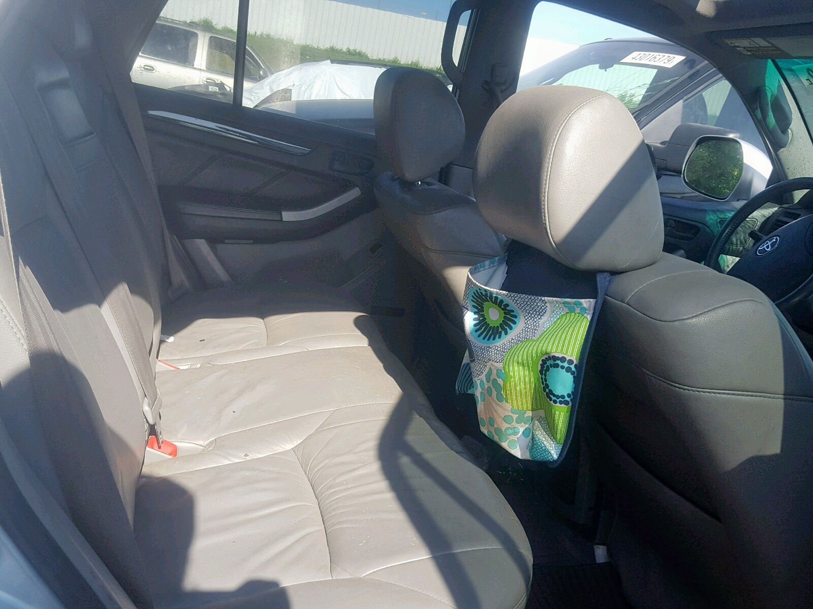 Photo 6 from auction – 2004 TOYOTA 4RUNNER LI with VIN JTEBU17R648020473