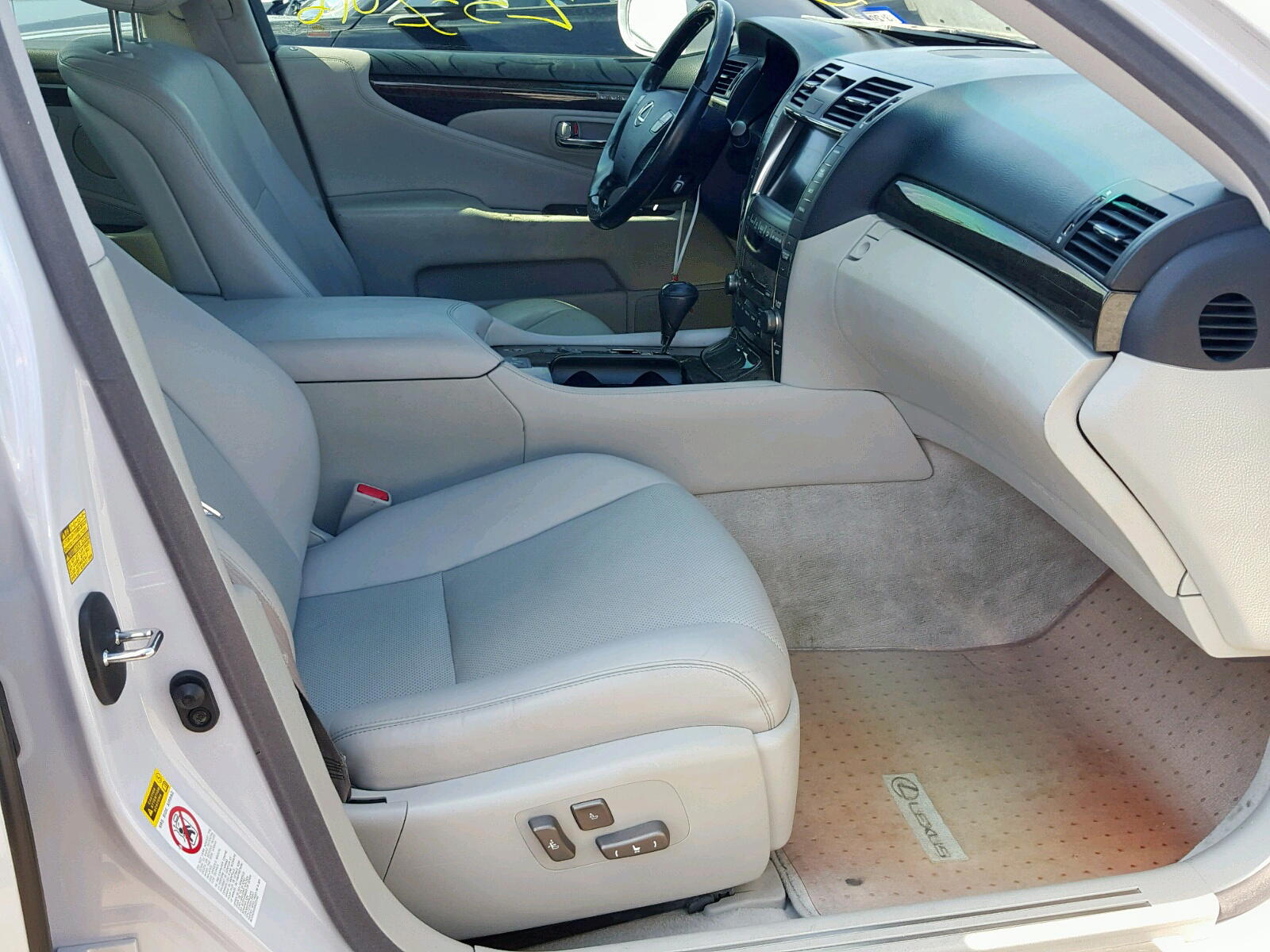 Photo 5 from auction – 2008 LEXUS LS 460 with VIN JTHBL46F485055700