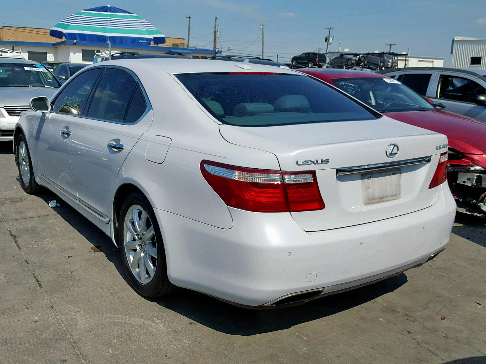 Photo 4 from auction – 2008 LEXUS LS 460 with VIN JTHBL46F485055700