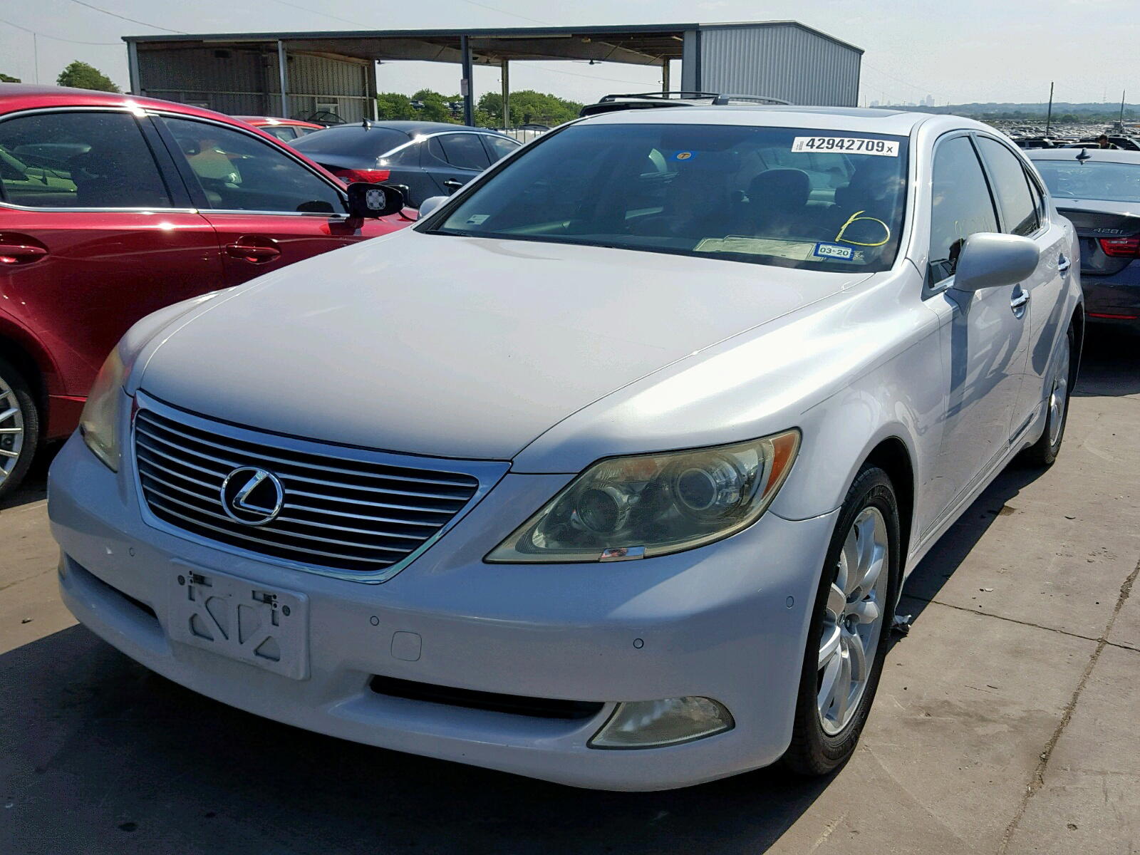 Photo 2 from auction – 2008 LEXUS LS 460 with VIN JTHBL46F485055700