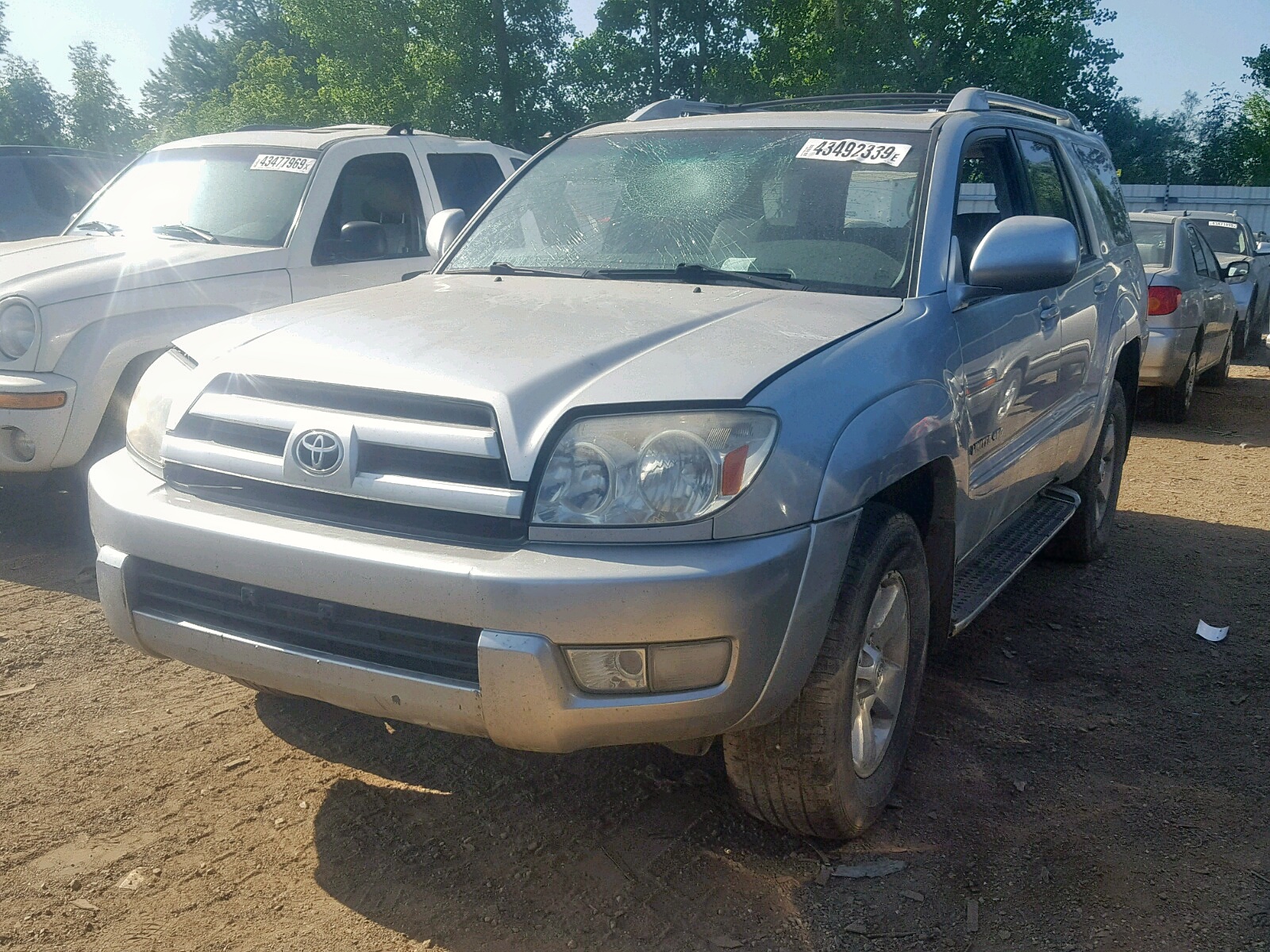 Photo 2 from auction – 2004 TOYOTA 4RUNNER LI with VIN JTEBU17R648020473