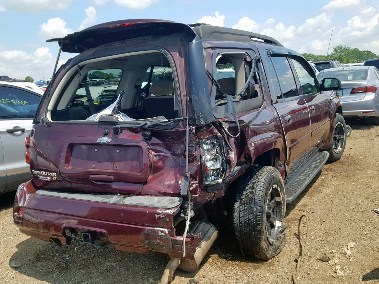 Photo 4 from auction – 2006 CHEVROLET TRAILBLAZE with VIN 1GNES16S666132207