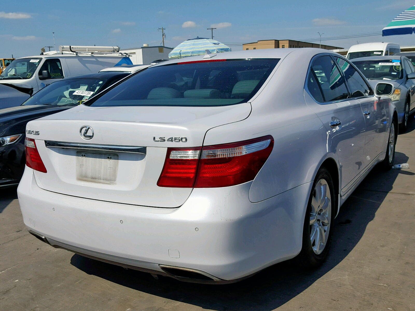 Photo 3 from auction – 2008 LEXUS LS 460 with VIN JTHBL46F485055700