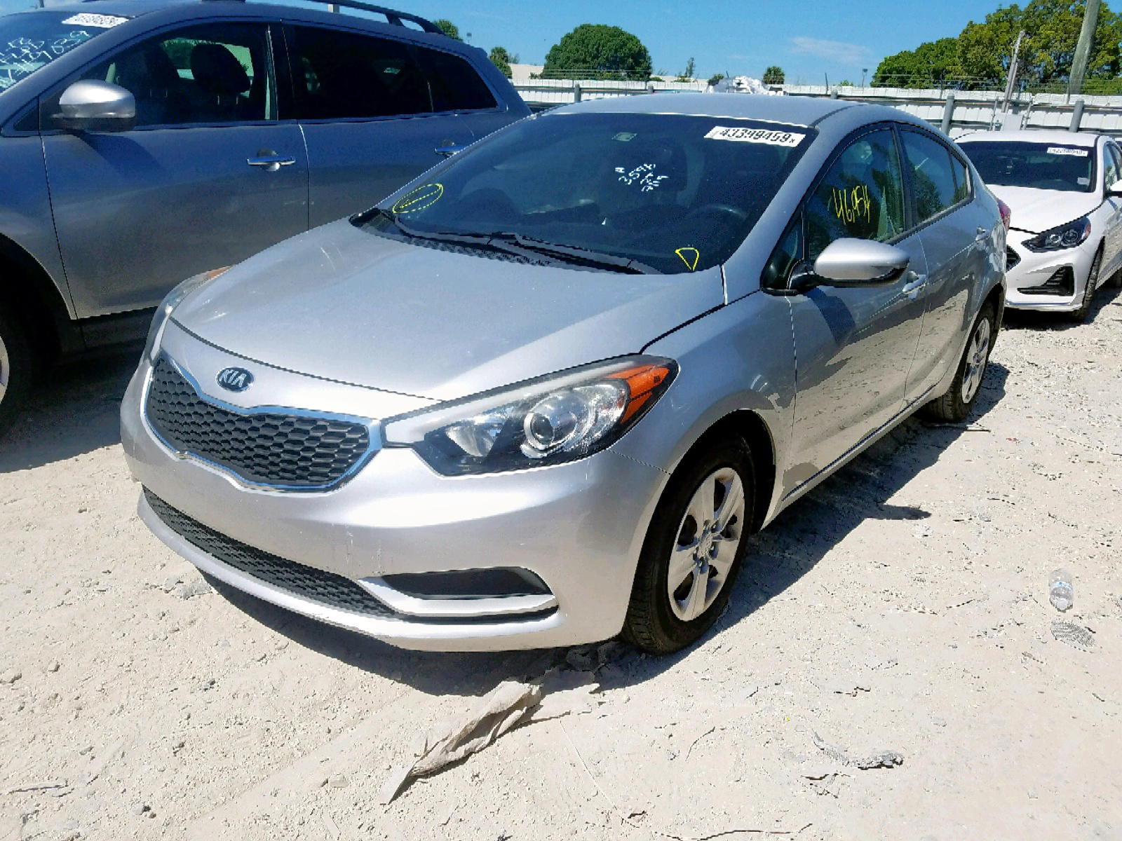 Photo 2 from auction – 2014 KIA FORTE LX with VIN KNAFK4A63E5173596