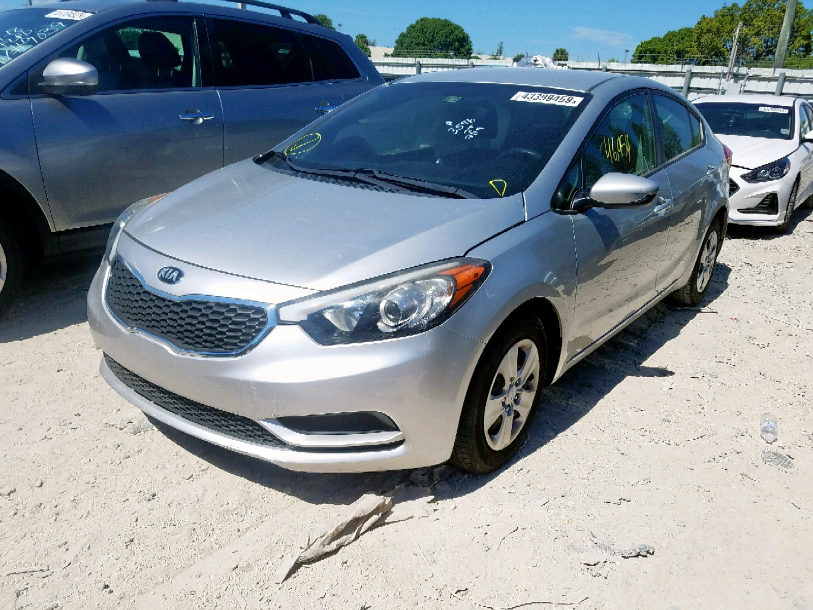 Zdjęcie 2 z aukcji – 2014 KIA FORTE LX z VIN KNAFK4A63E5173596
