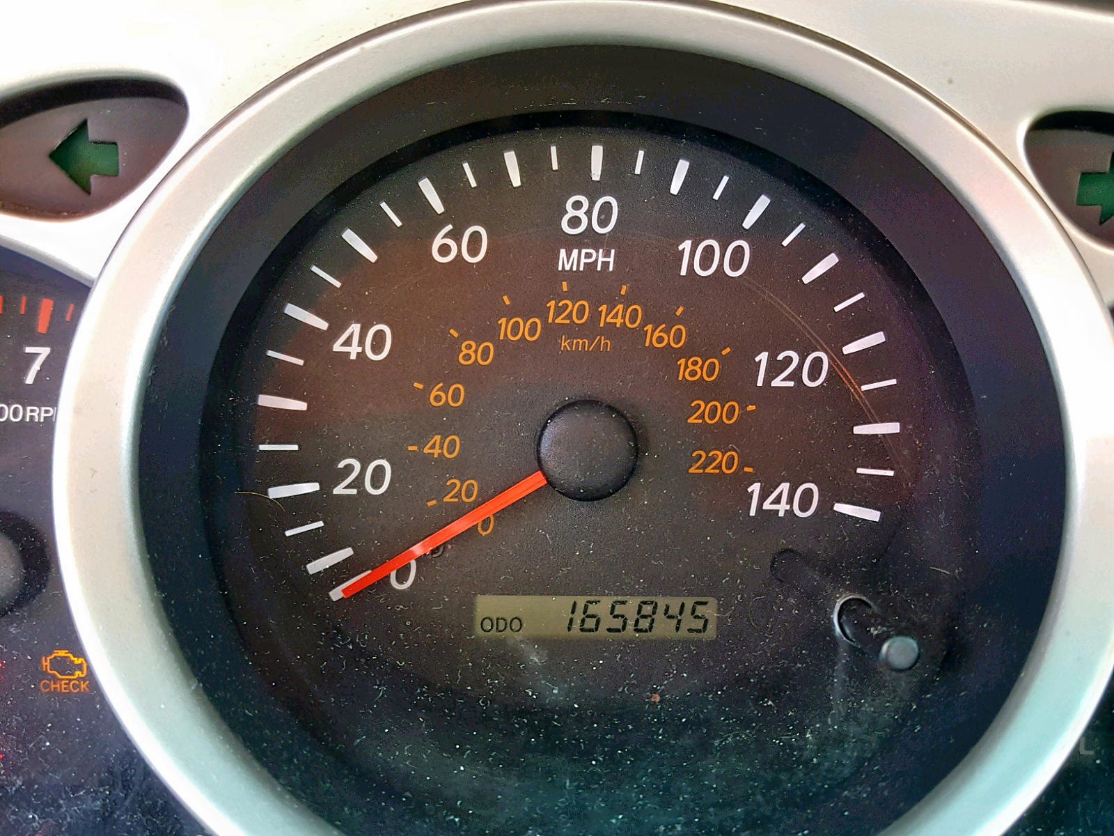 Photo 8 from auction – 2005 TOYOTA HIGHLANDER with VIN JTEDP21A350058476