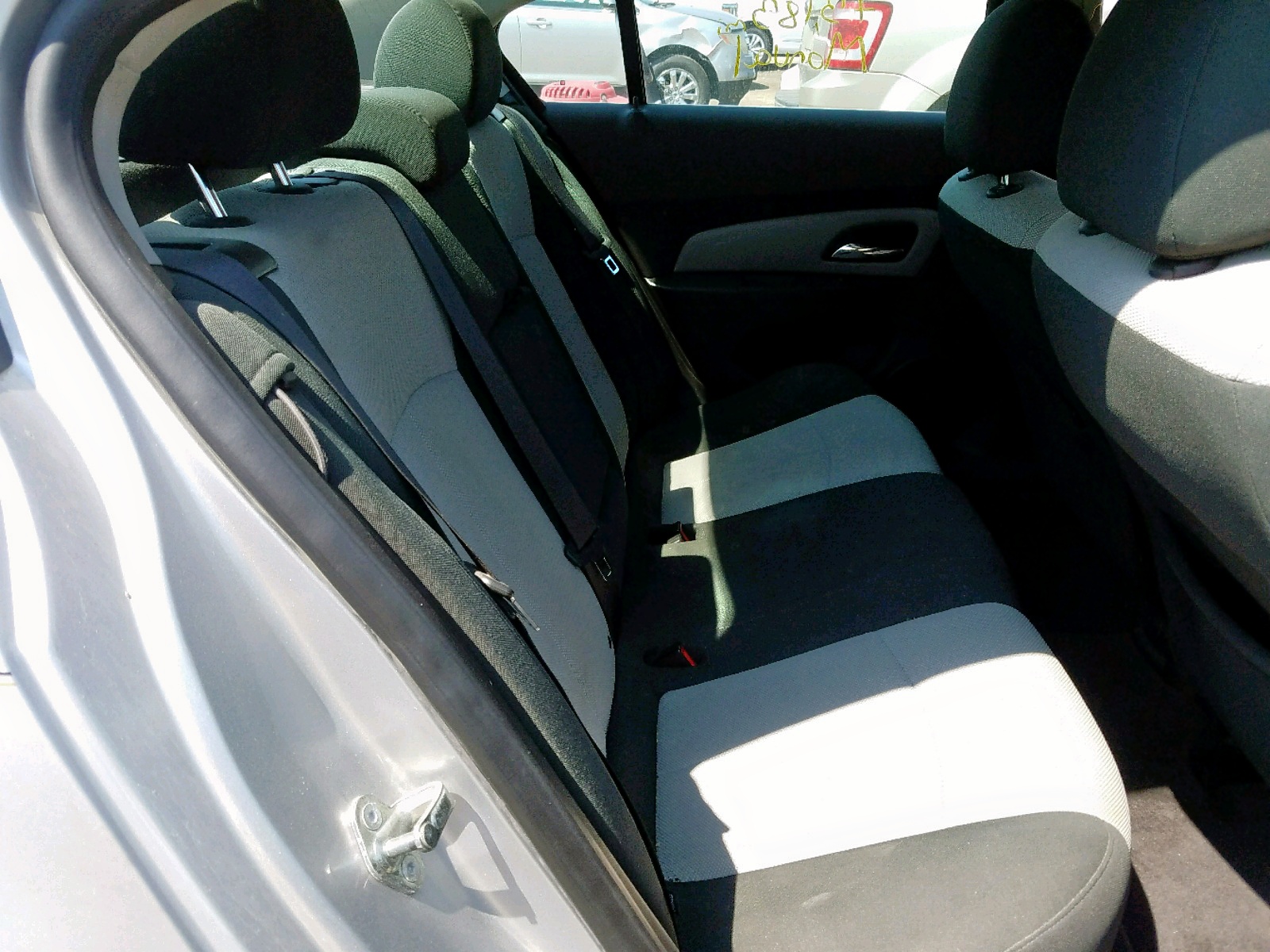 Photo 11 from auction – 2011 CHEVROLET CRUZE LS with VIN 1G1PD5SH7B7197545