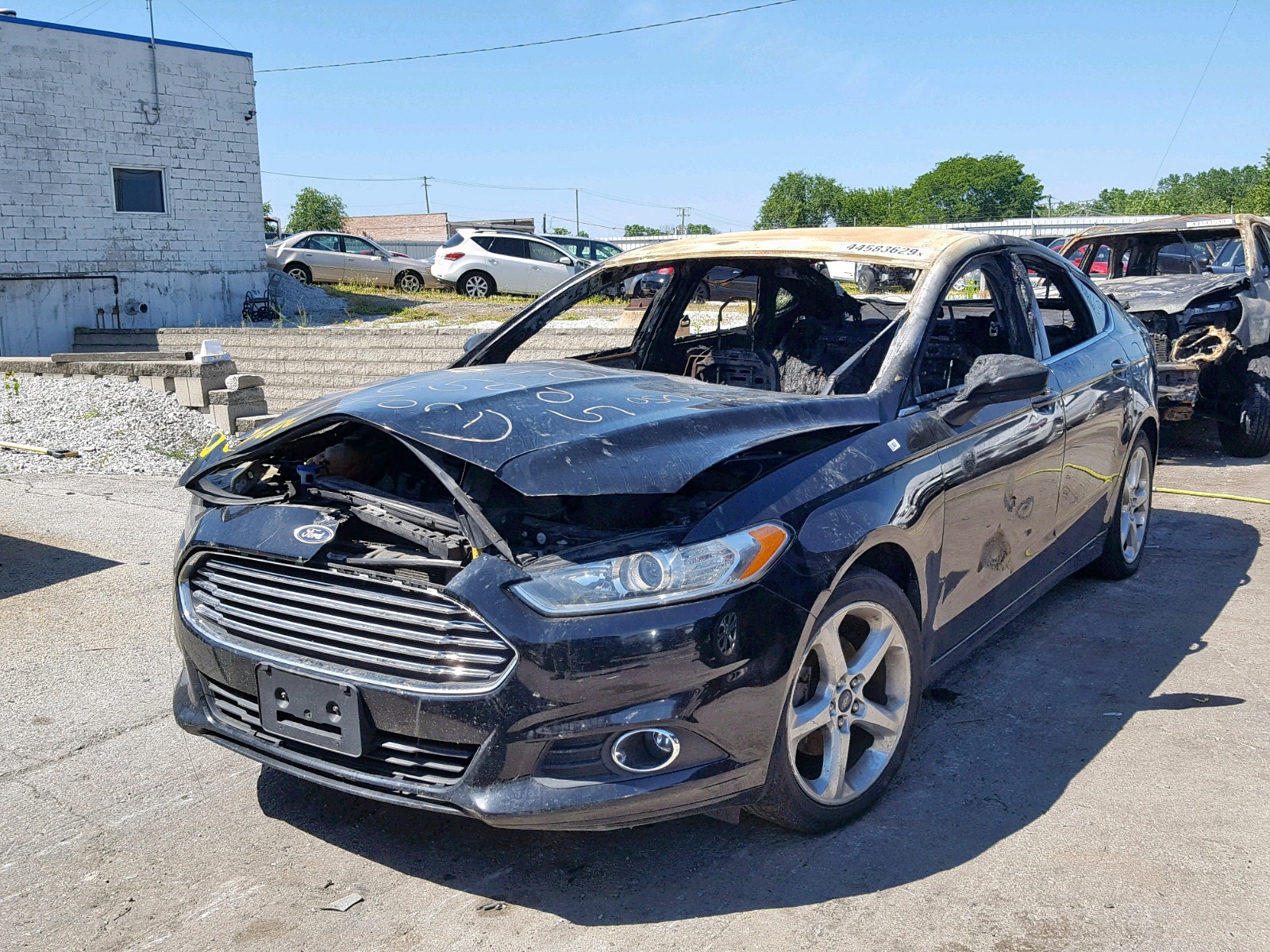 Photo 2 from auction – 2016 FORD FUSION S with VIN 3FA6P0G72GR337827