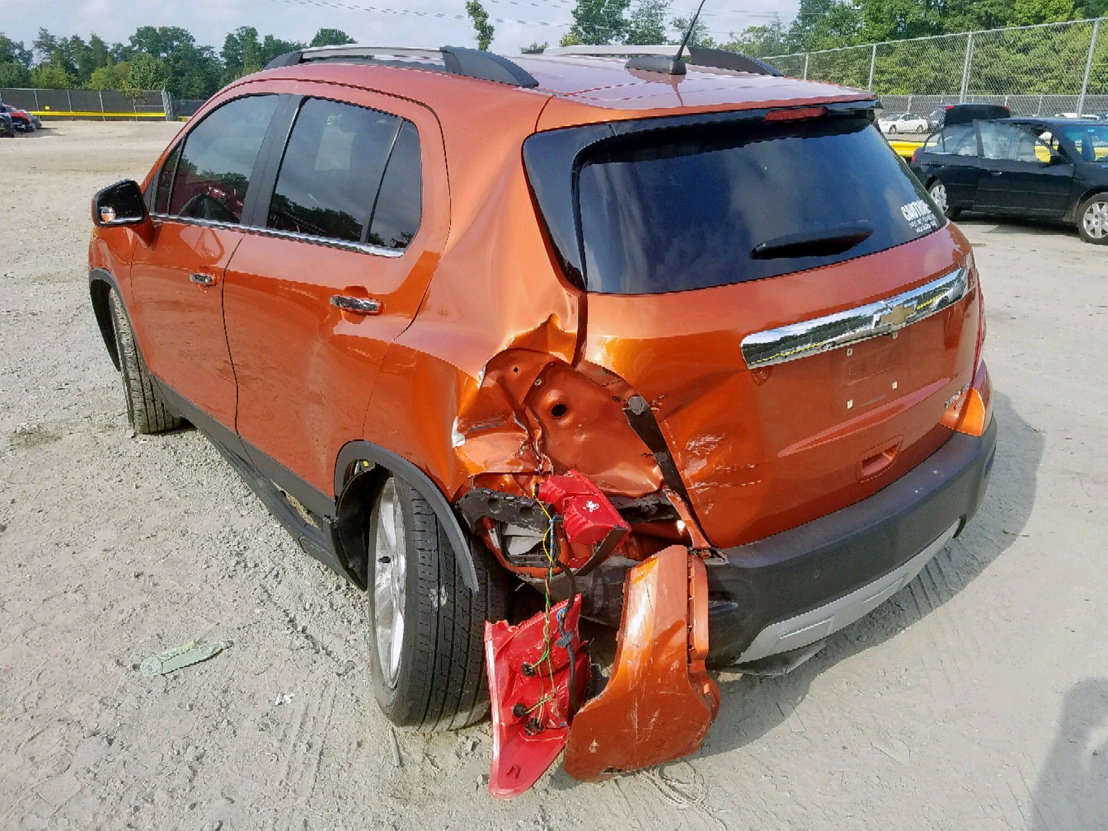 Photo 3 from auction – 2016 CHEVROLET TRAX LTZ with VIN KL7CJRSB3GB552651