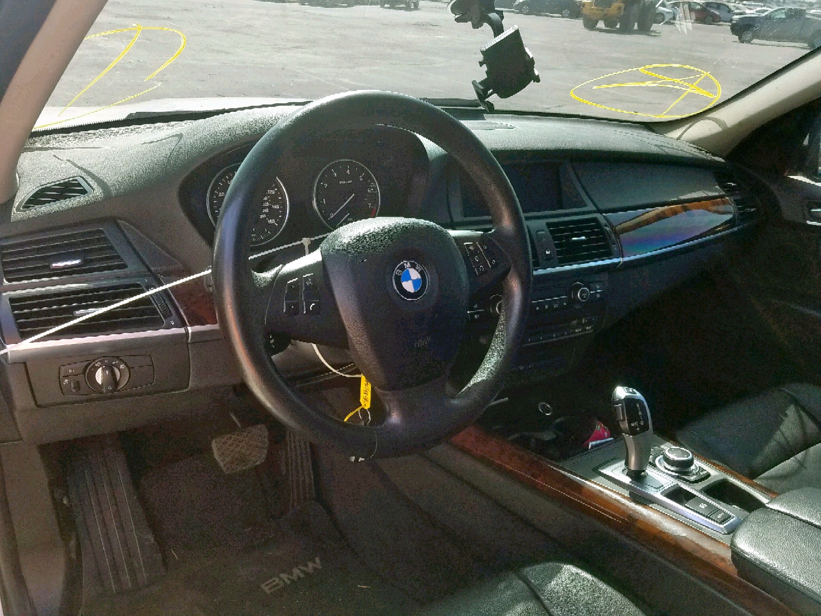 Photo 9 from auction – 2011 BMW X5 XDRIVE3 with VIN 5UXZV4C5XBL740324