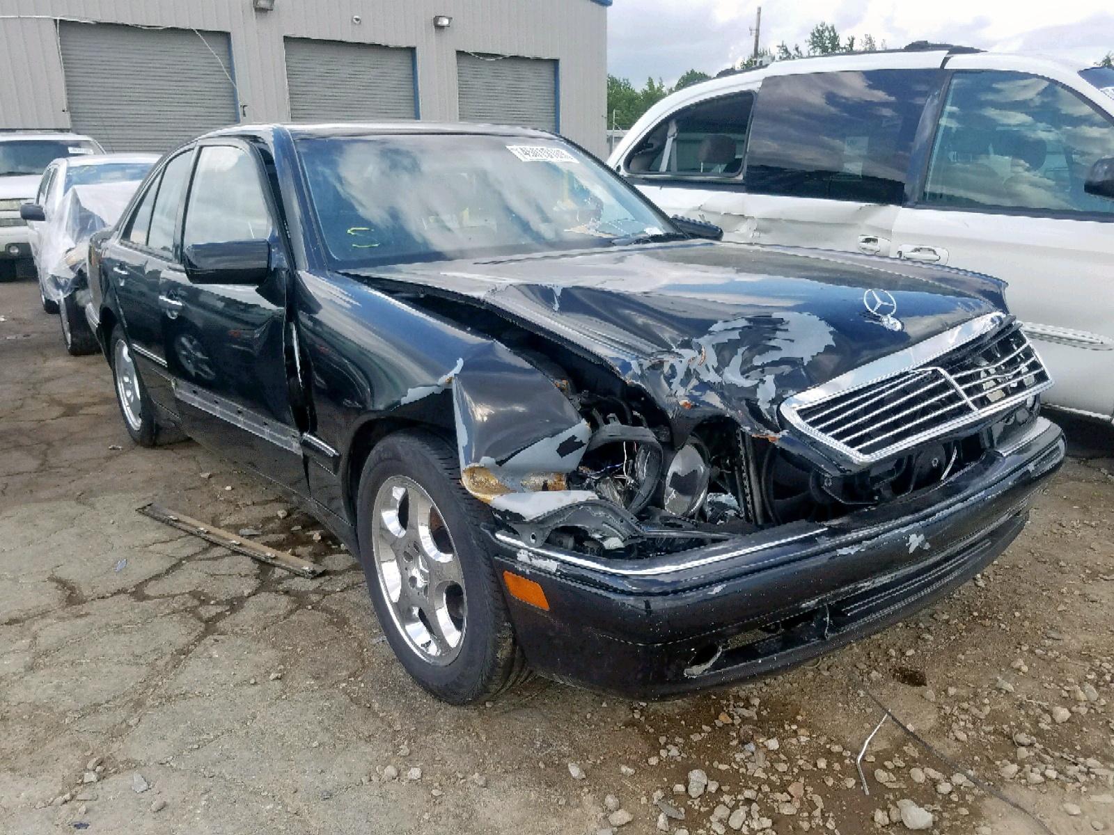 MERCEDES-BENZ E 430 1999 with VIN WDBJF70H1XA764475 - Photo from auction