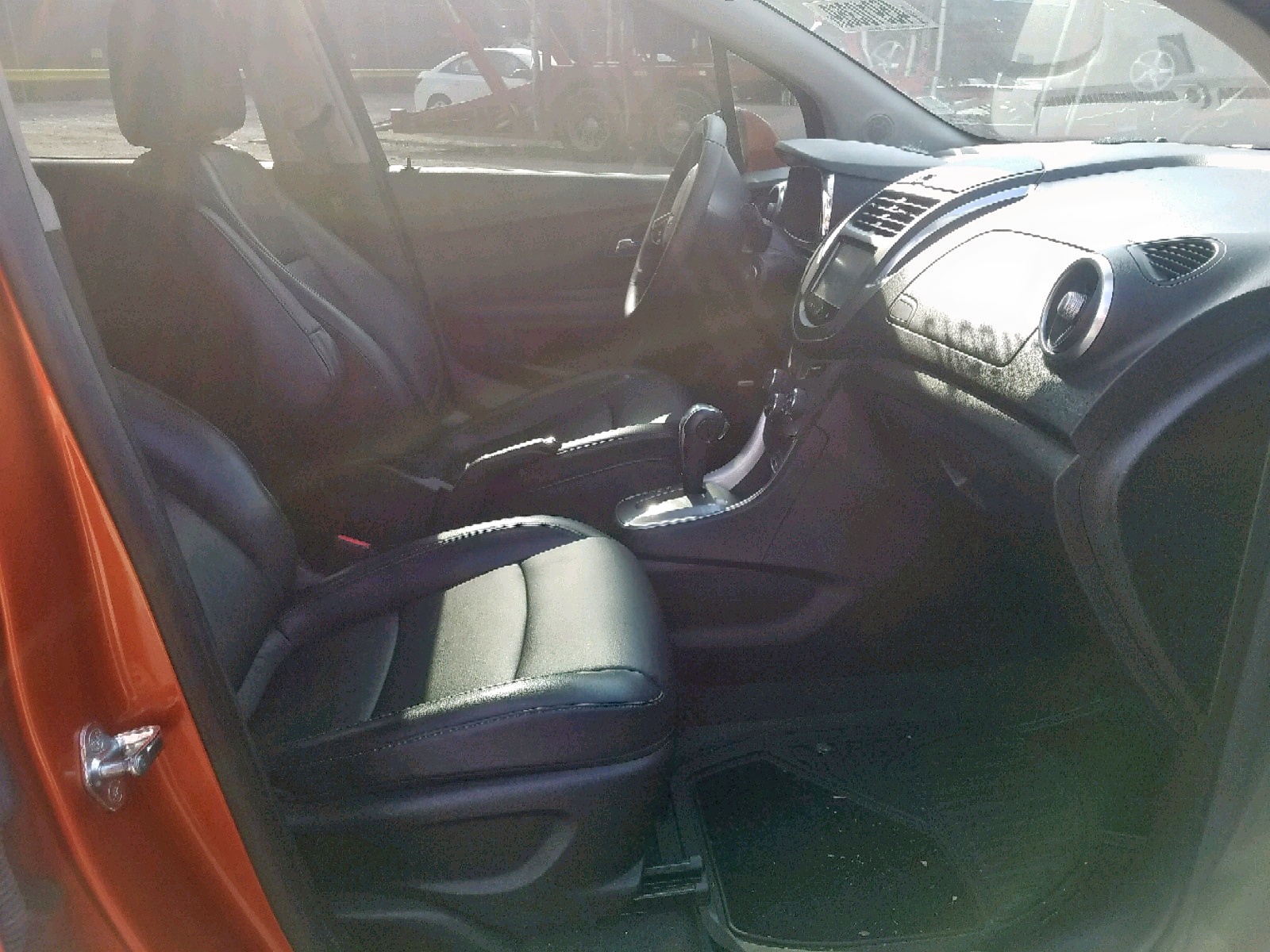 Photo 5 from auction – 2016 CHEVROLET TRAX LTZ with VIN KL7CJRSB3GB552651