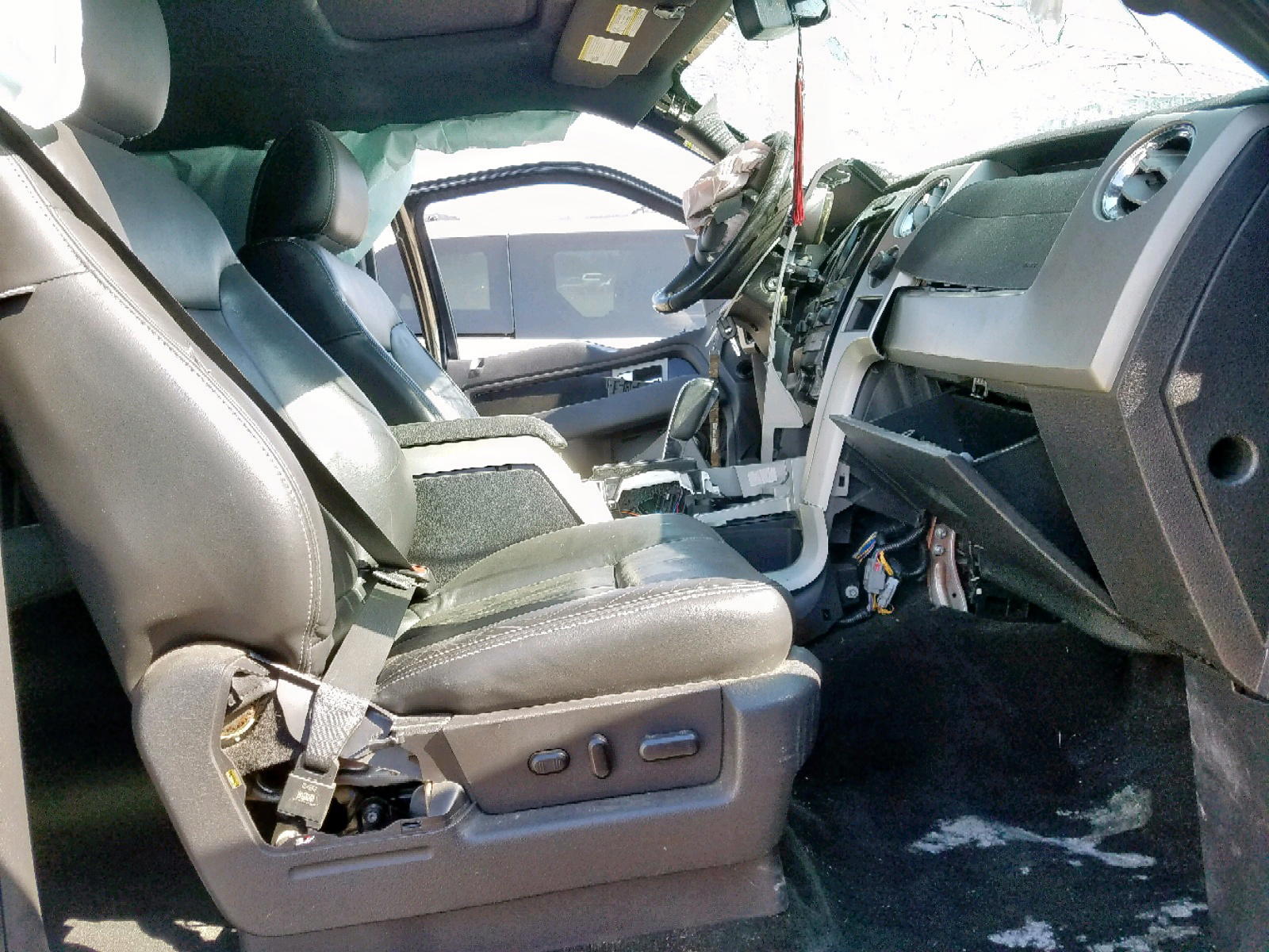Photo 5 from auction – 2011 FORD F150 SUPER with VIN 1FTFW1ET9BFA99385
