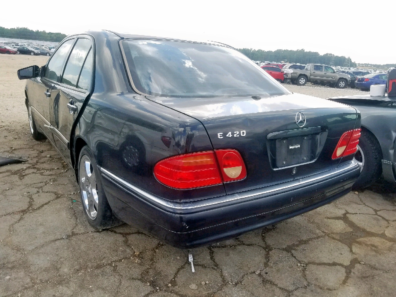 Photo 3 from auction – 1999 MERCEDES-BENZ E 430 with VIN WDBJF70H1XA764475