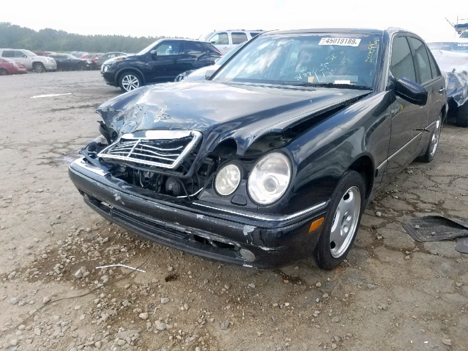 Photo 2 from auction – 1999 MERCEDES-BENZ E 430 with VIN WDBJF70H1XA764475