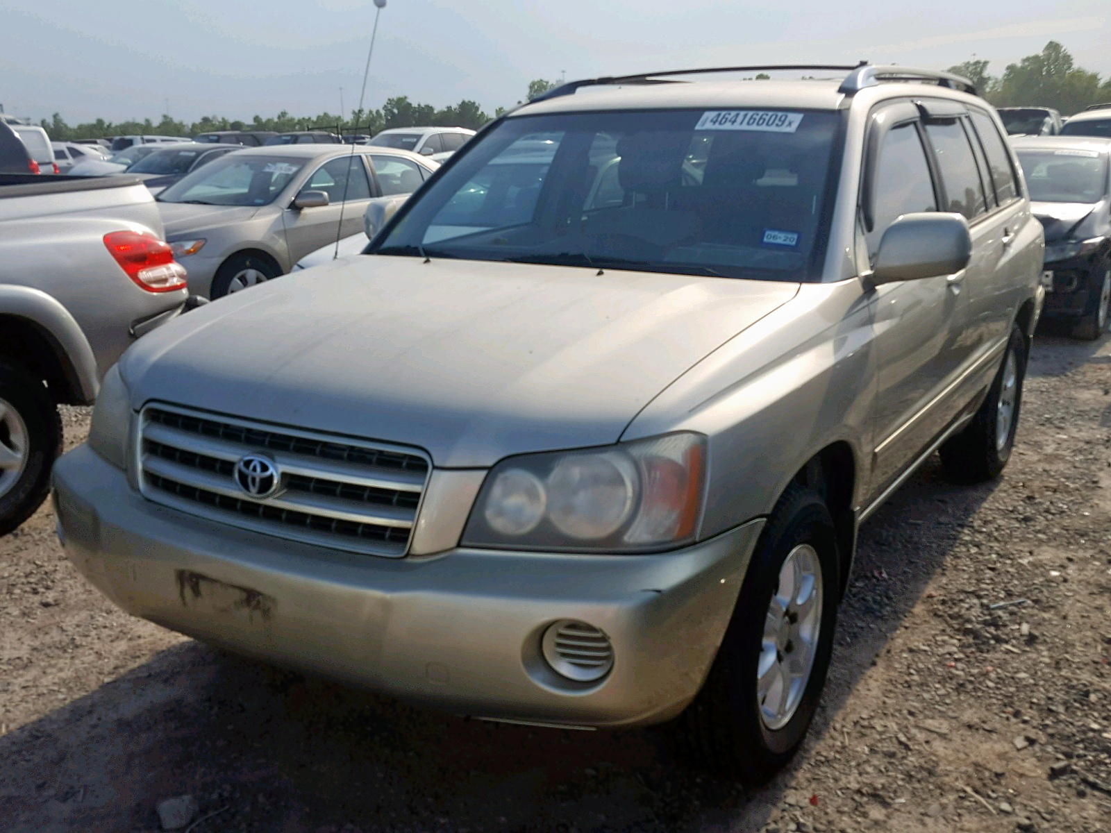 Photo 2 from auction – 2001 TOYOTA HIGHLANDER with VIN JTEGD21A310012811