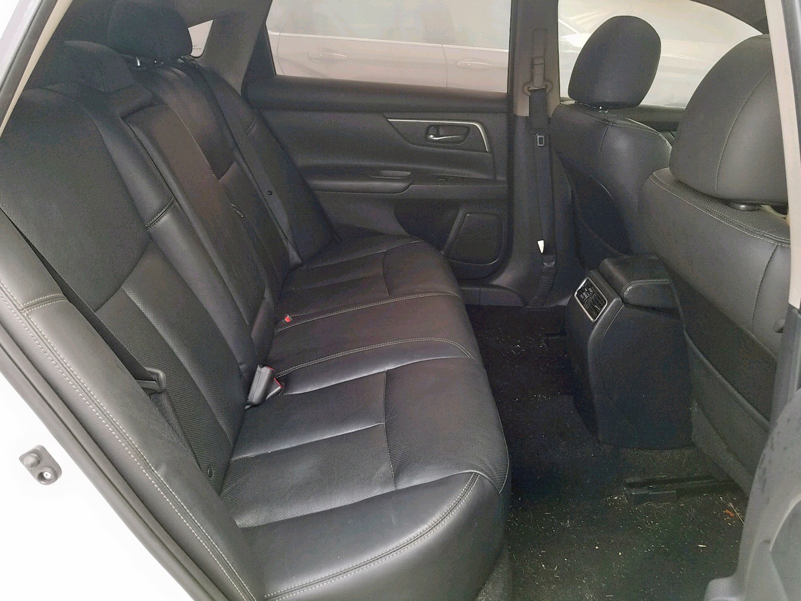 Photo 6 from auction – 2016 NISSAN ALTIMA 2.5 with VIN 1N4AL3AP8GC128493